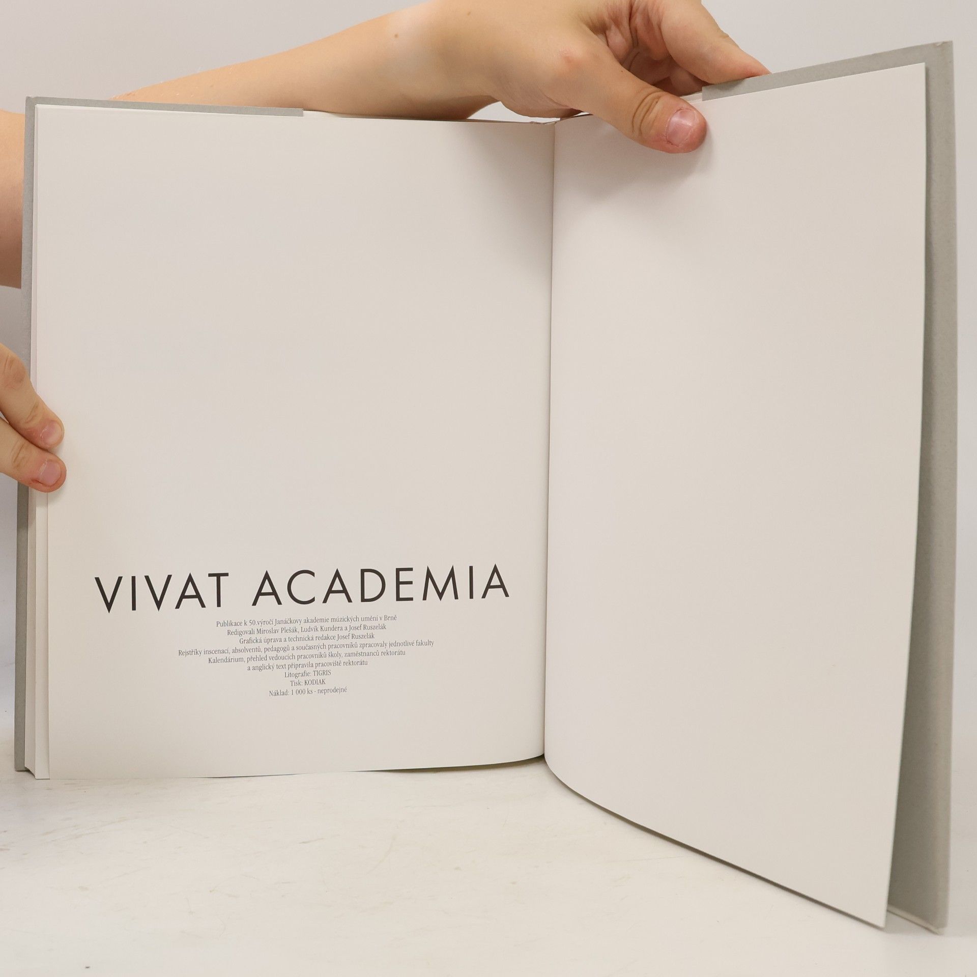 AA.VV. Vivat Academia 1947-1997