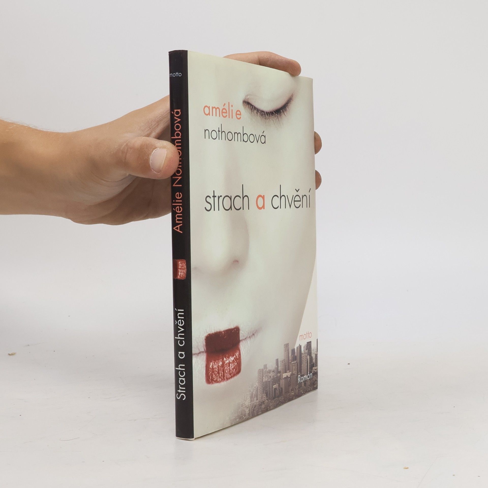 Amélie Nothomb Strach a chvění