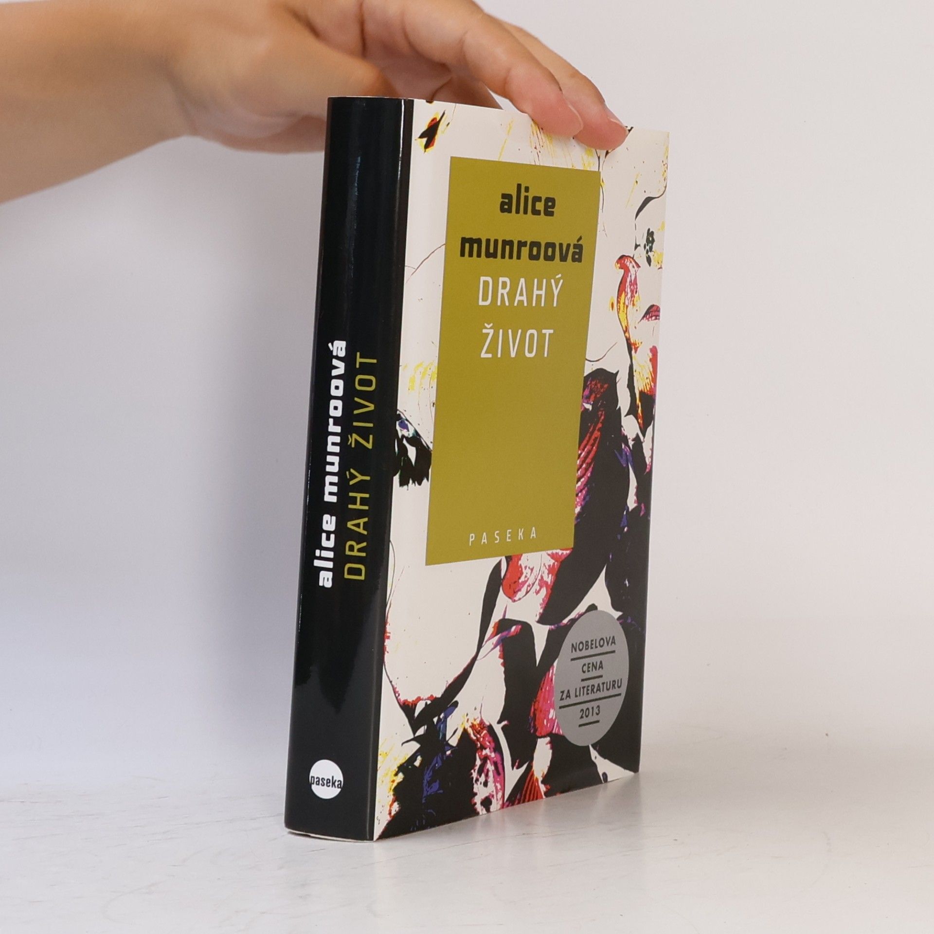 Alice Munro Drahý život