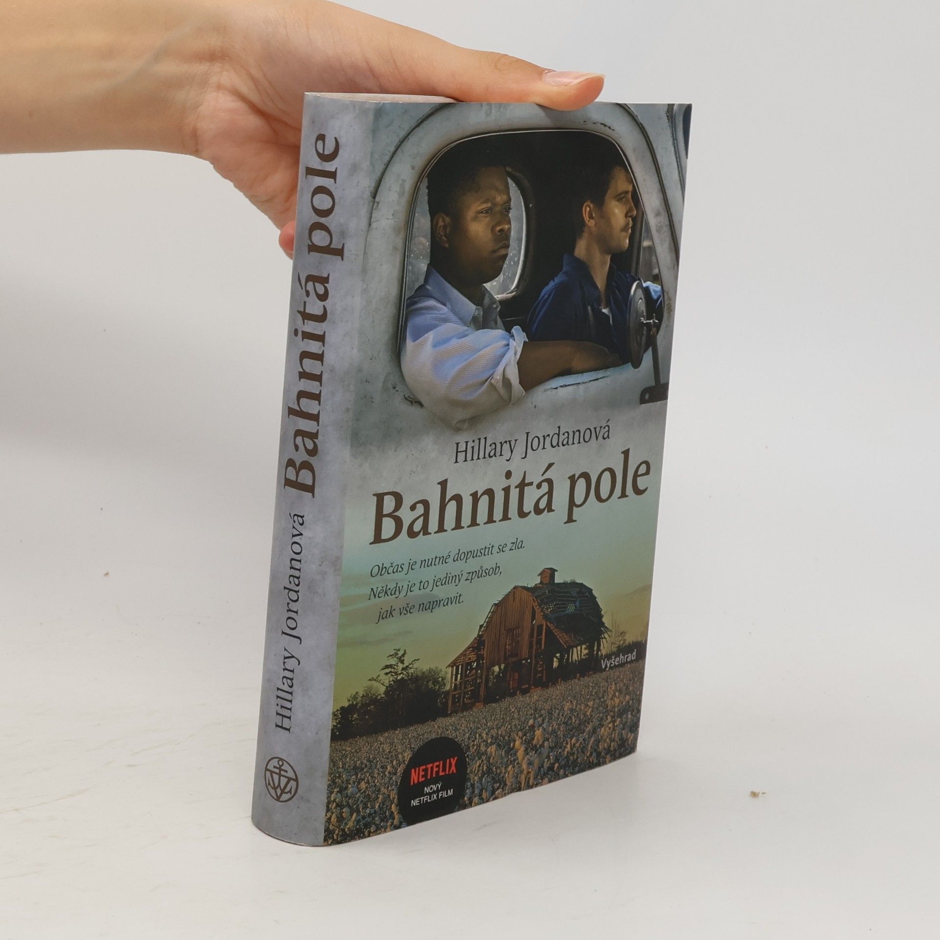 Hillary Jordan Bahnitá pole