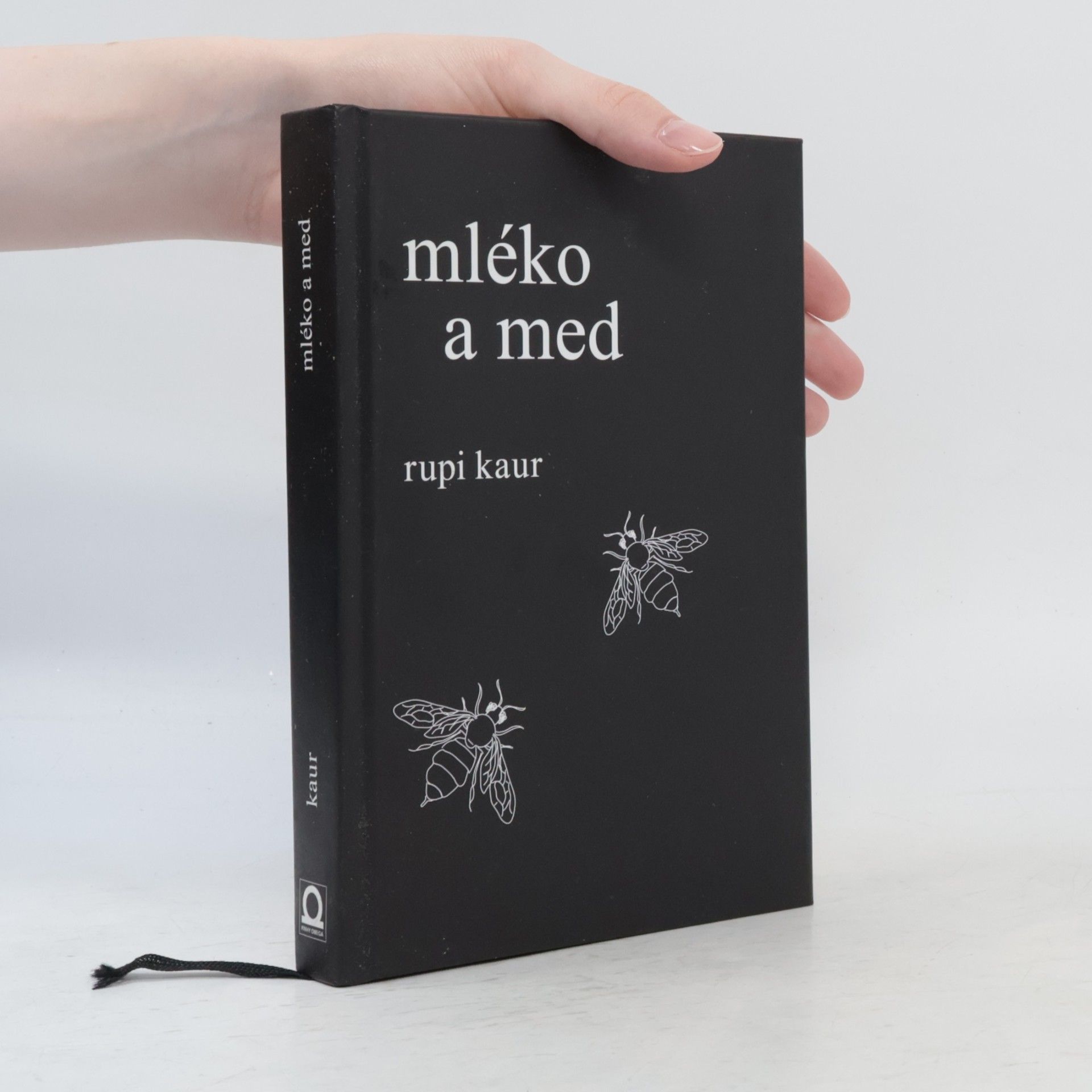 Rupi Kaur Mléko a med