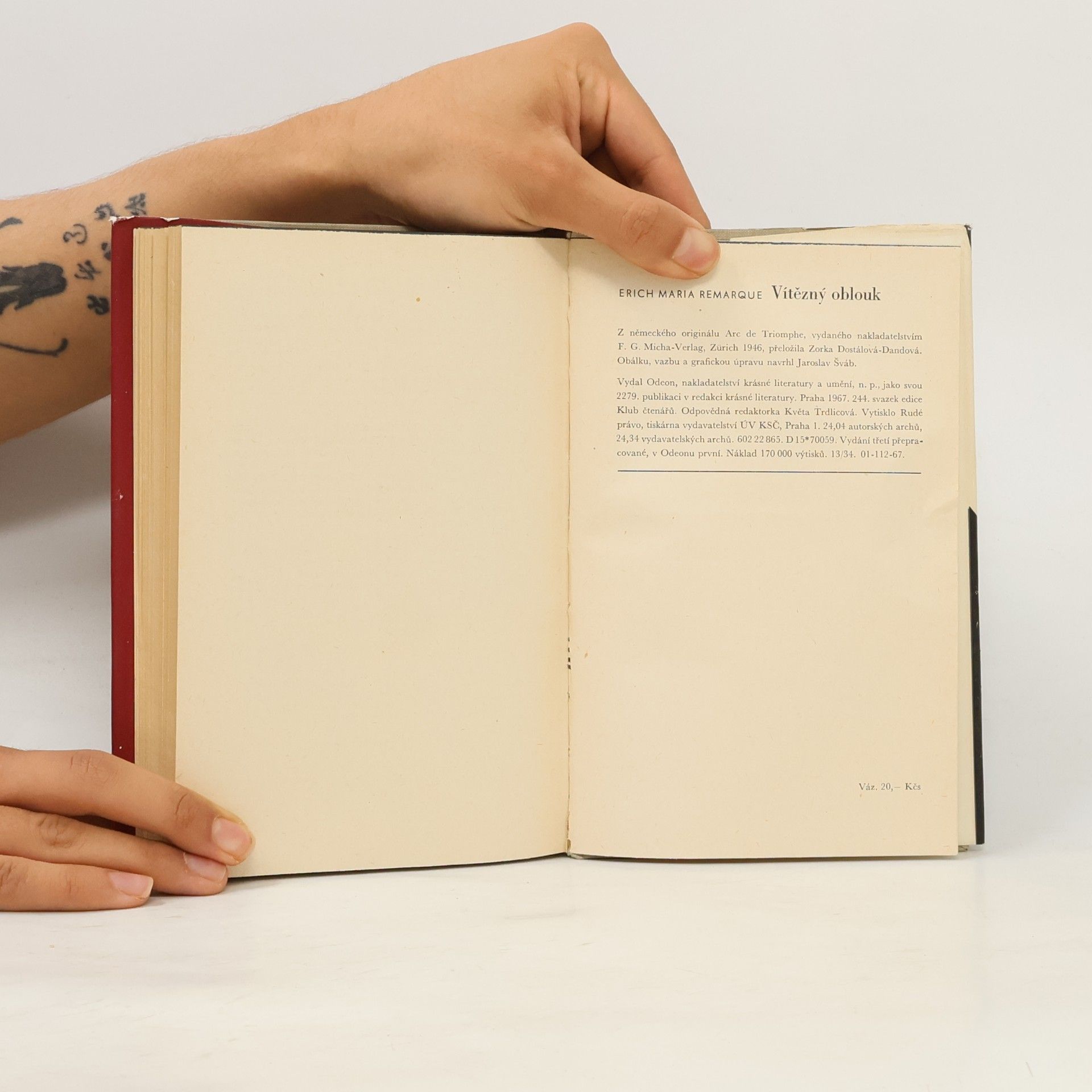 Erich Maria Remarque Vítězný oblouk