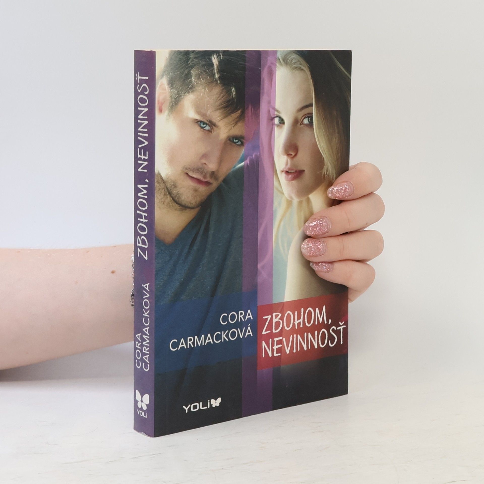Cora Carmack Zbohom, nevinnosť