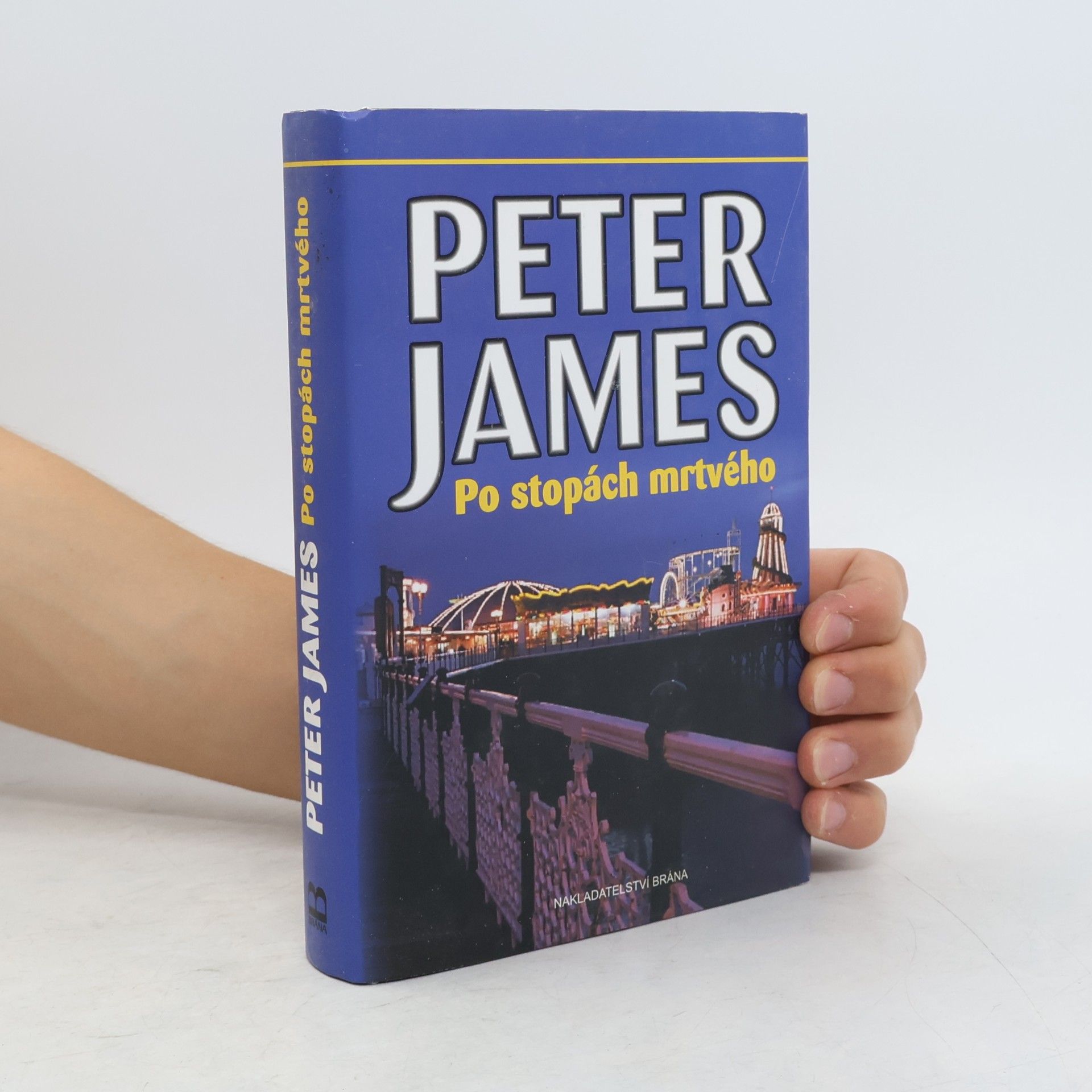 Peter James Po stopách mrtvého