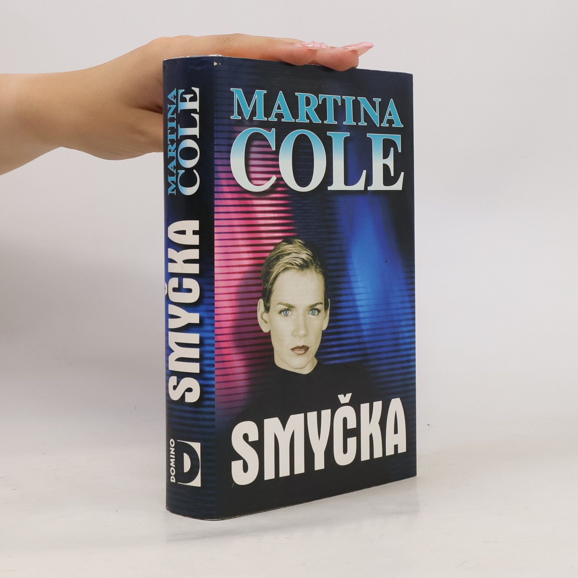 Martina Cole Smyčka