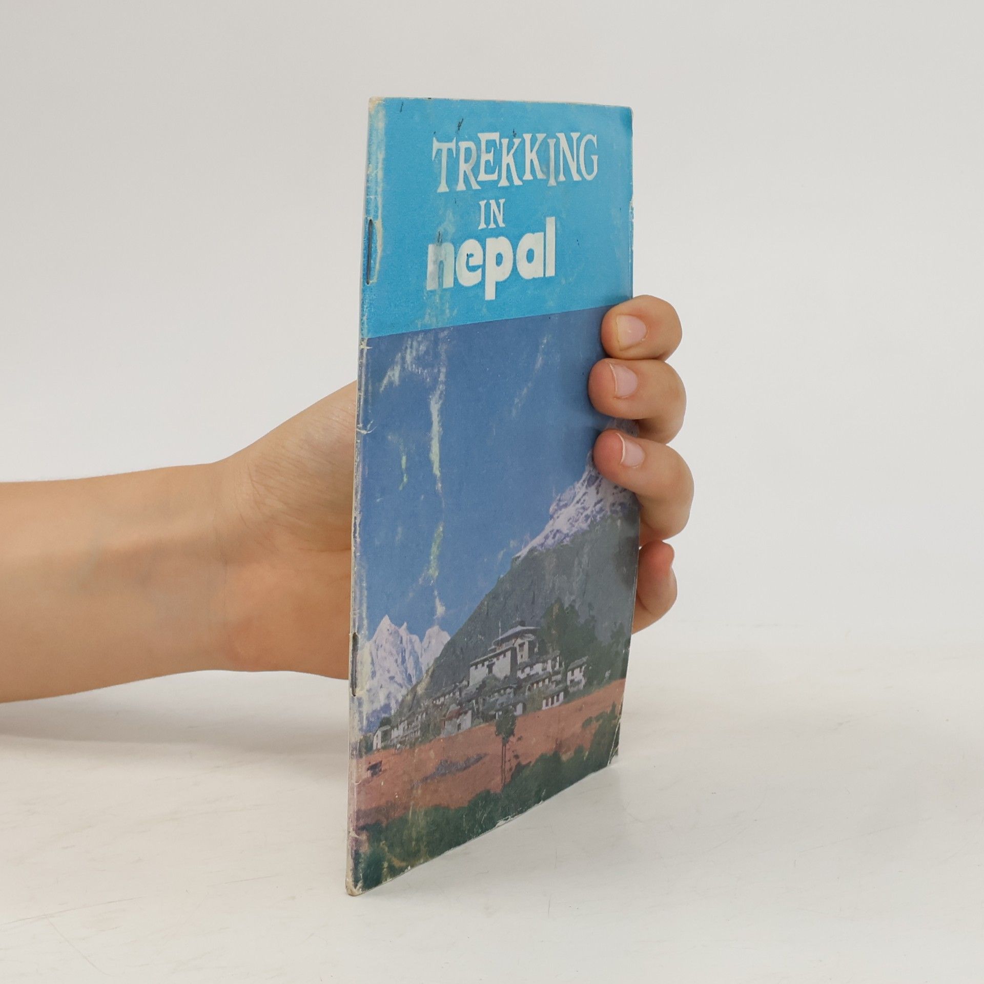 Various authors Trekking in Nepal
