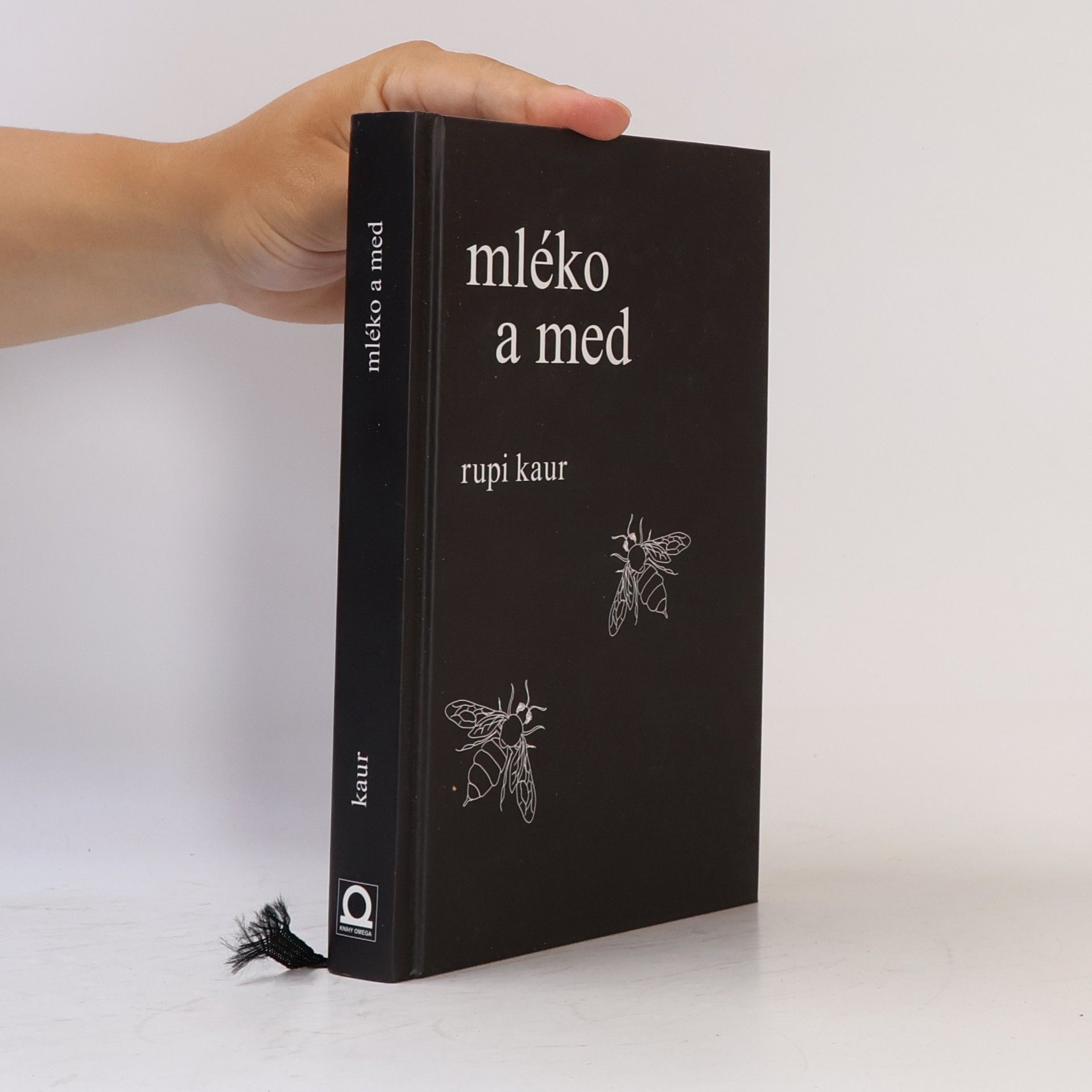 Rupi Kaur Mléko a med