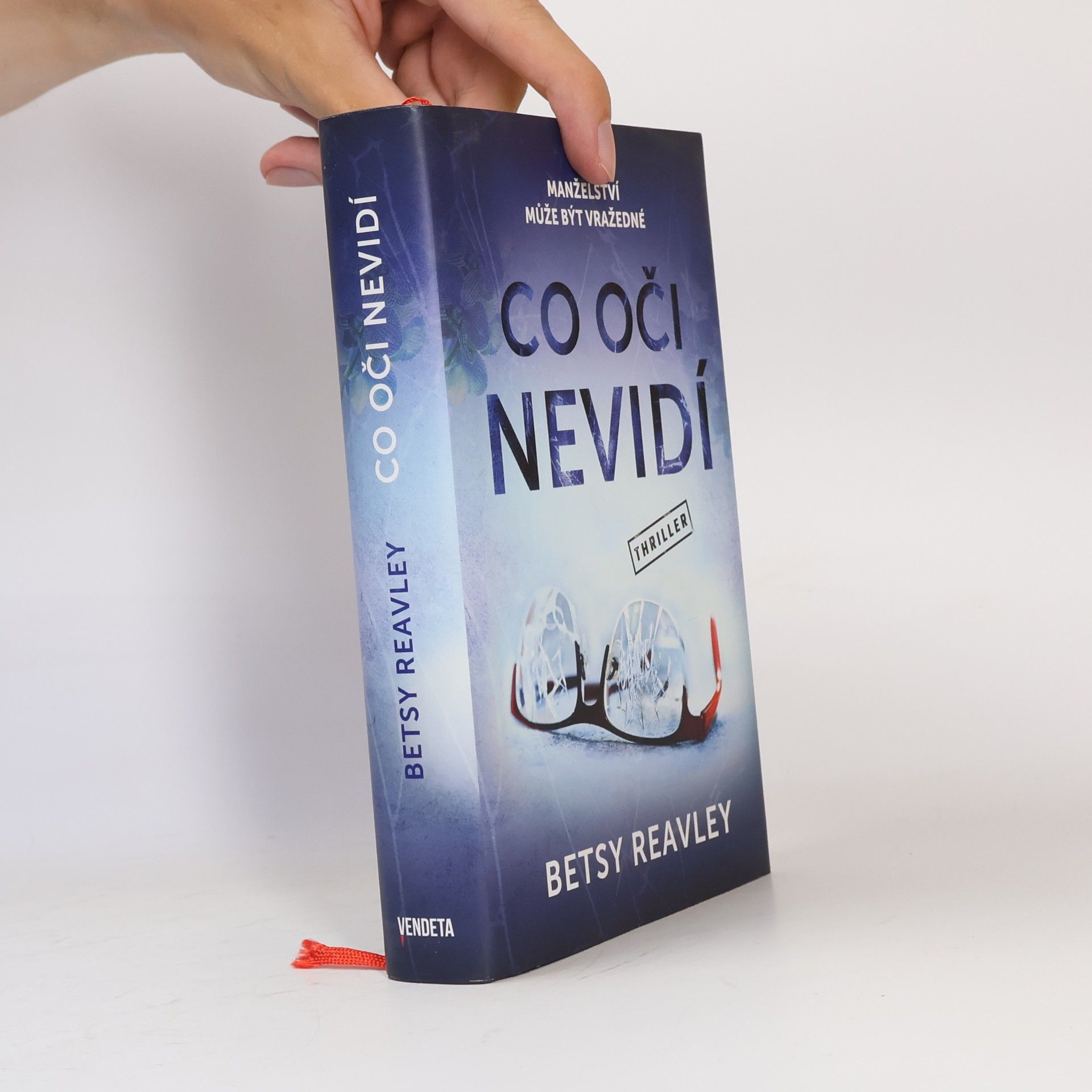 Iva Šindelková Co oči nevidí