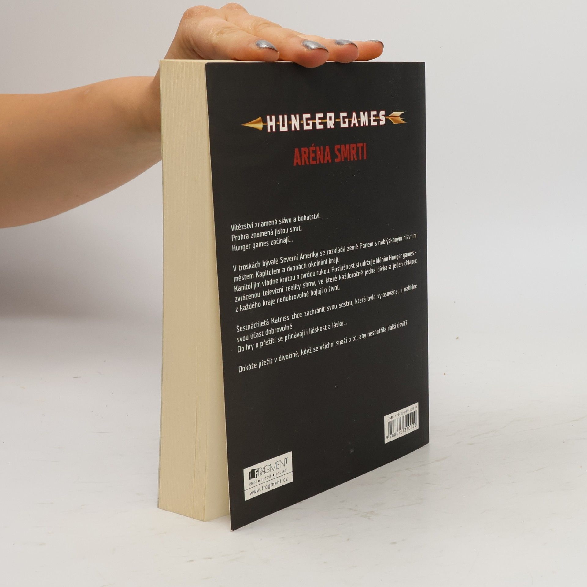 Suzanne Collins Hunger Games. Aréna smrti