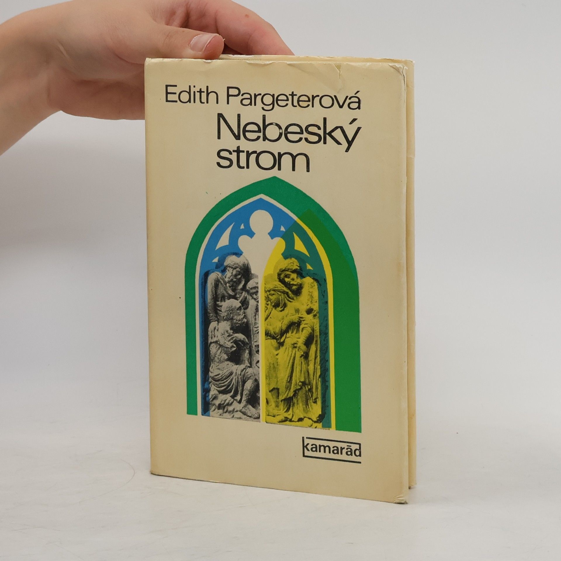 Edith Pargeter Nebeský strom