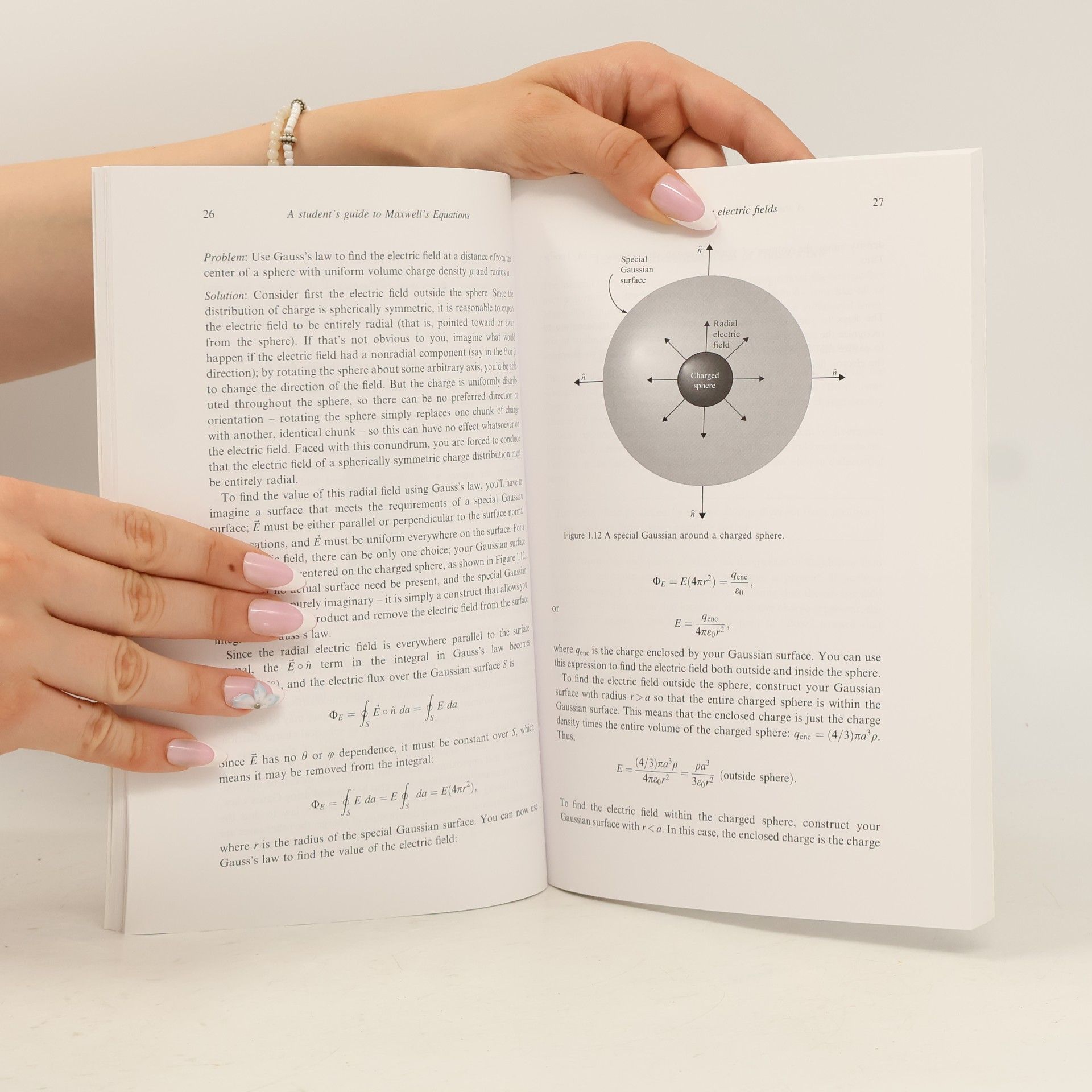 Daniel A. Fleisch A student's guide to Maxwell's equations