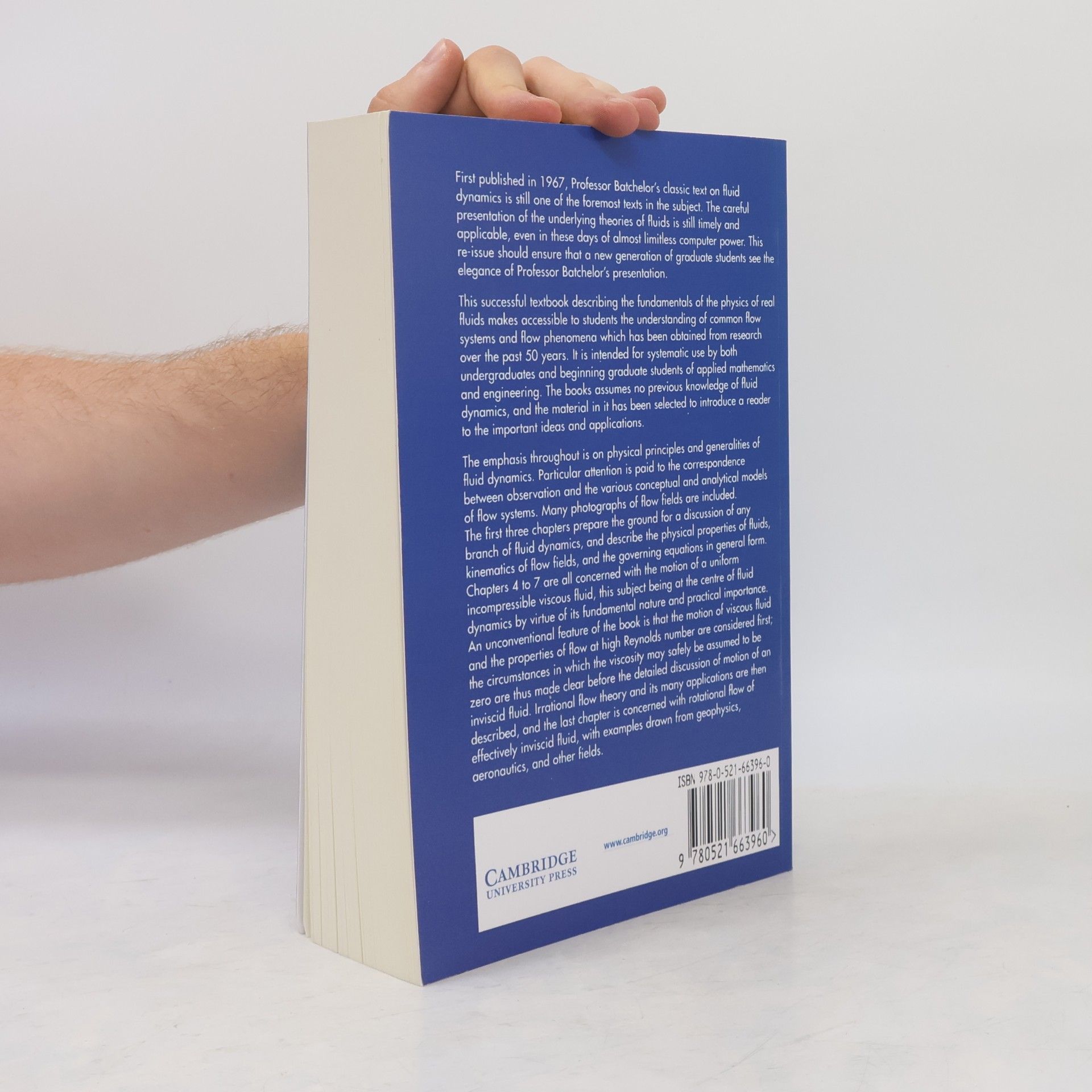 George Keith Batchelor Cambridge Mathematical Library: An Introduction to Fluid Dynamics