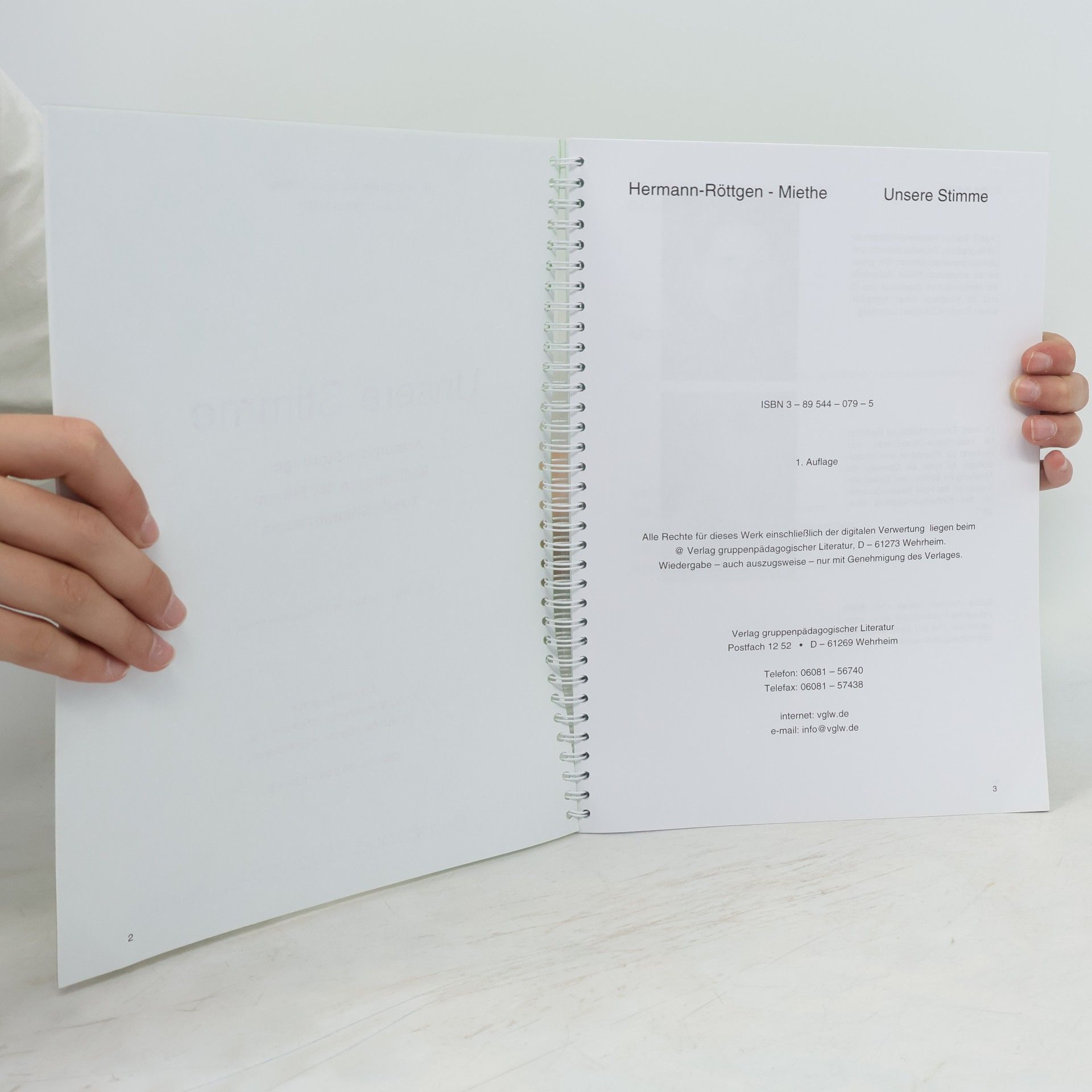 Marion Hermann-Röttgen Unsere Stimme: Anatomie. Störungen. Bedingungen der Stimme. Tonale Stimmtherapie. Alles Wichtige über das Phänomen Stimme