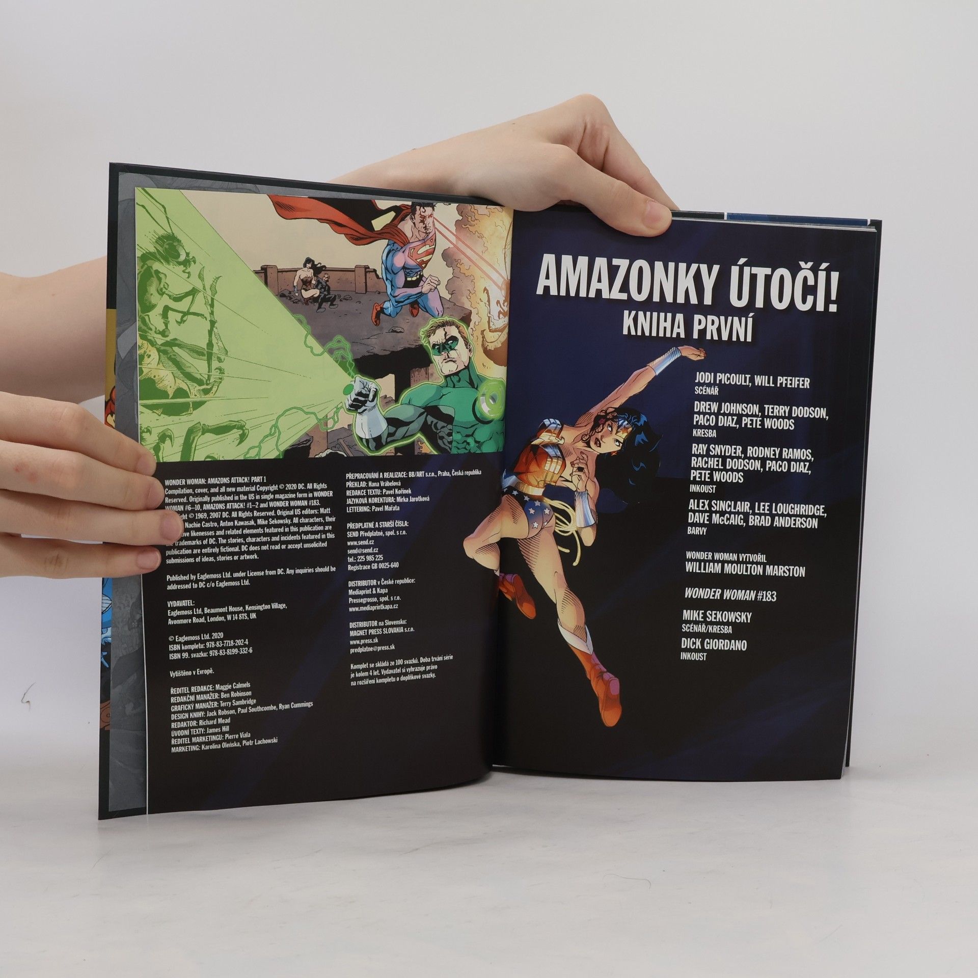 Collectif d'auteurs Wonder Woman. Amazonky útočí! Kniha první