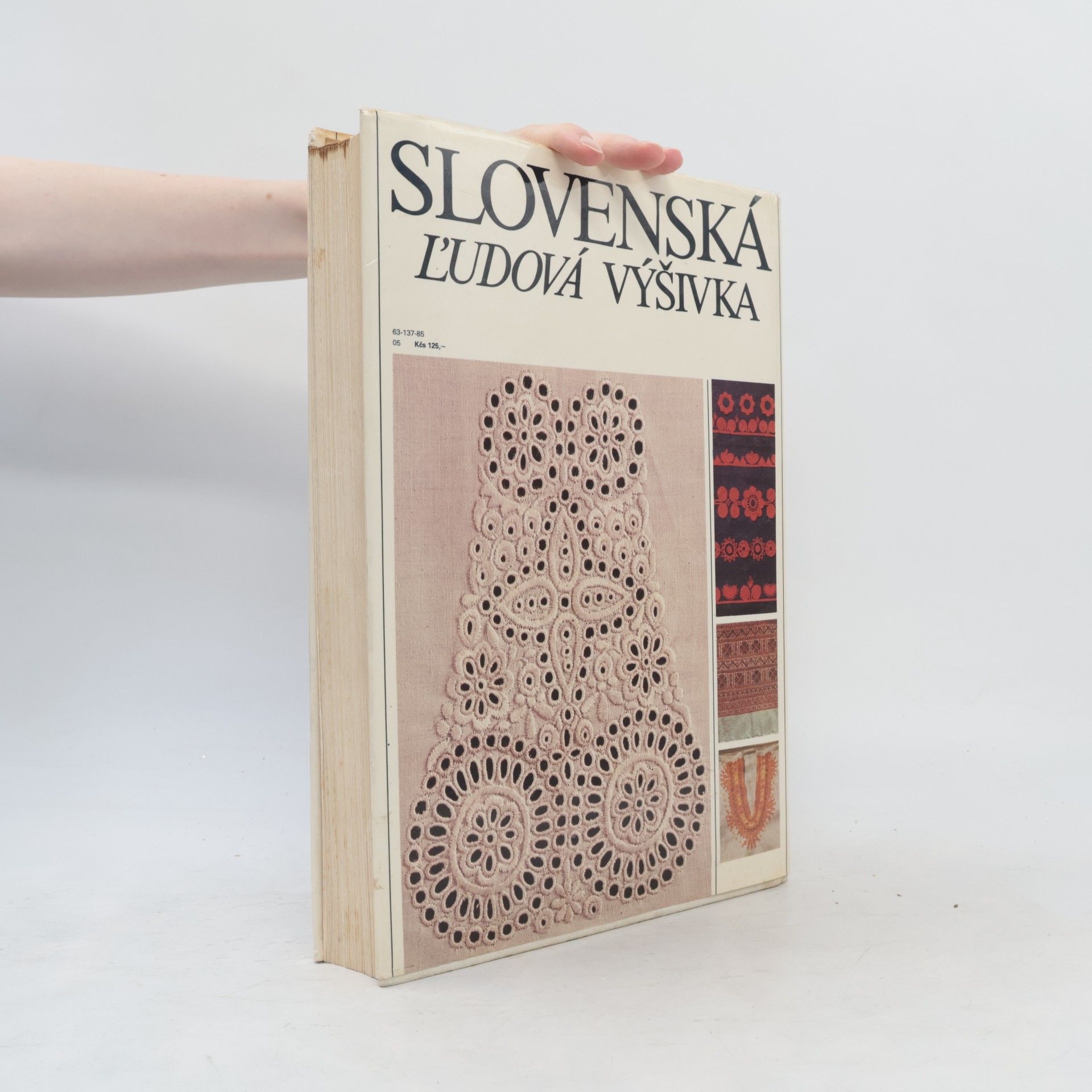 Anna Chlupová Slovenská ľudová výšivka
