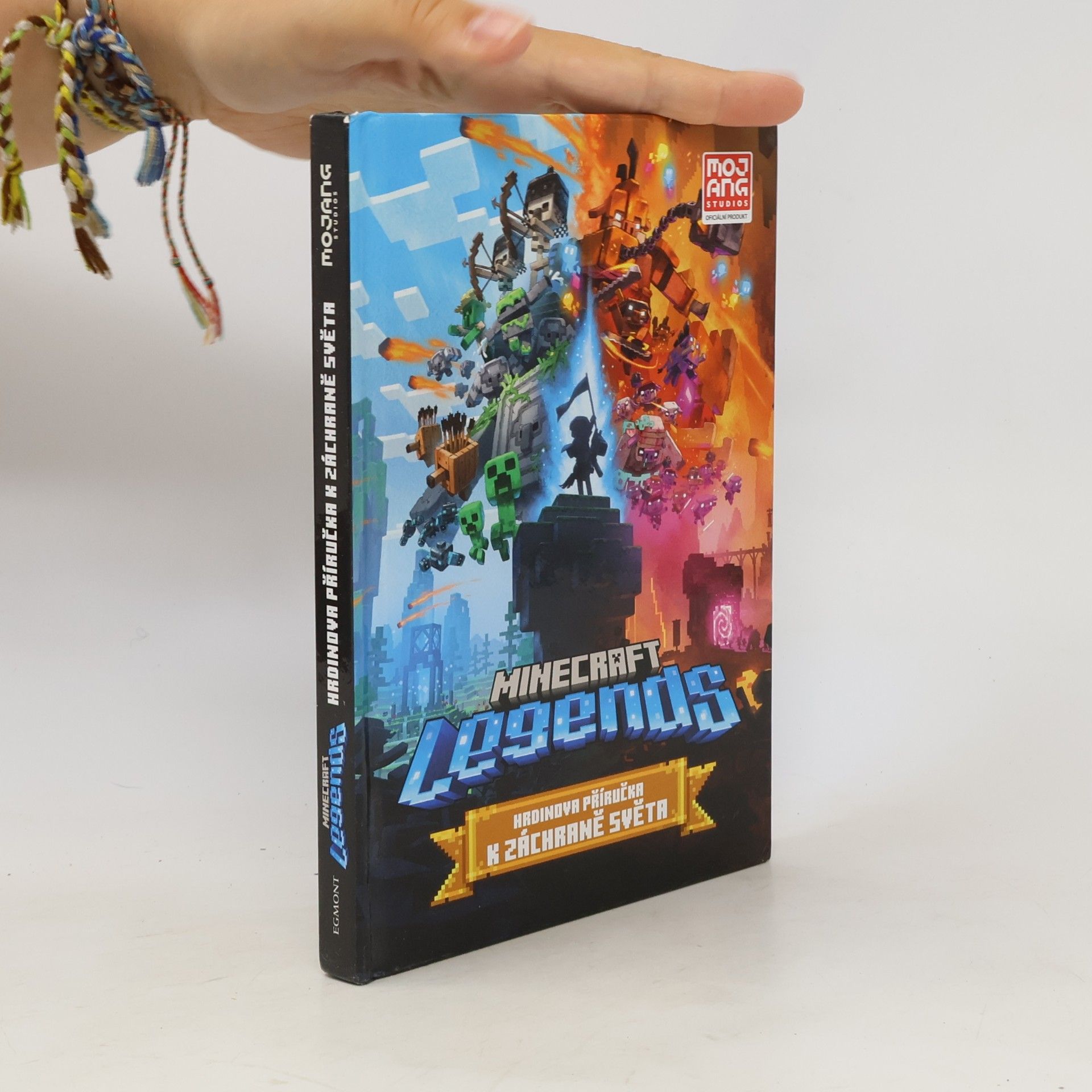 Kolektív autorov Minecraft Legends - Hrdinova příručka k záchraně světa