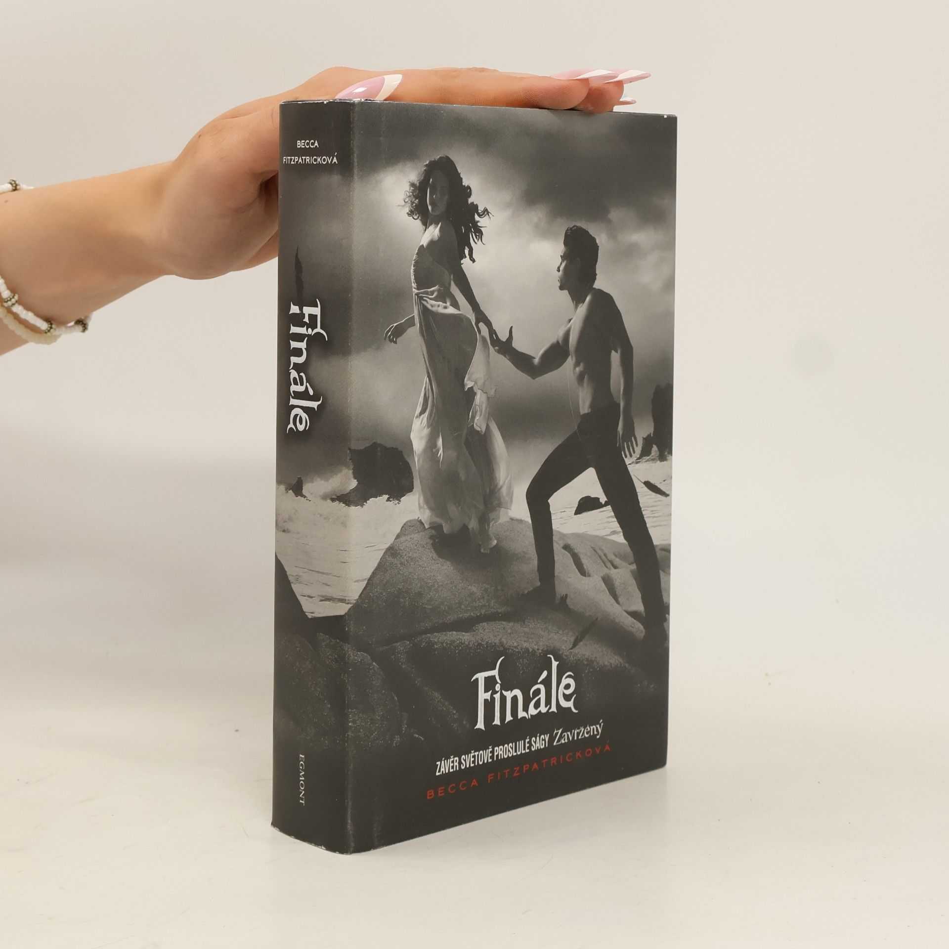 Becca Fitzpatrick Finále
