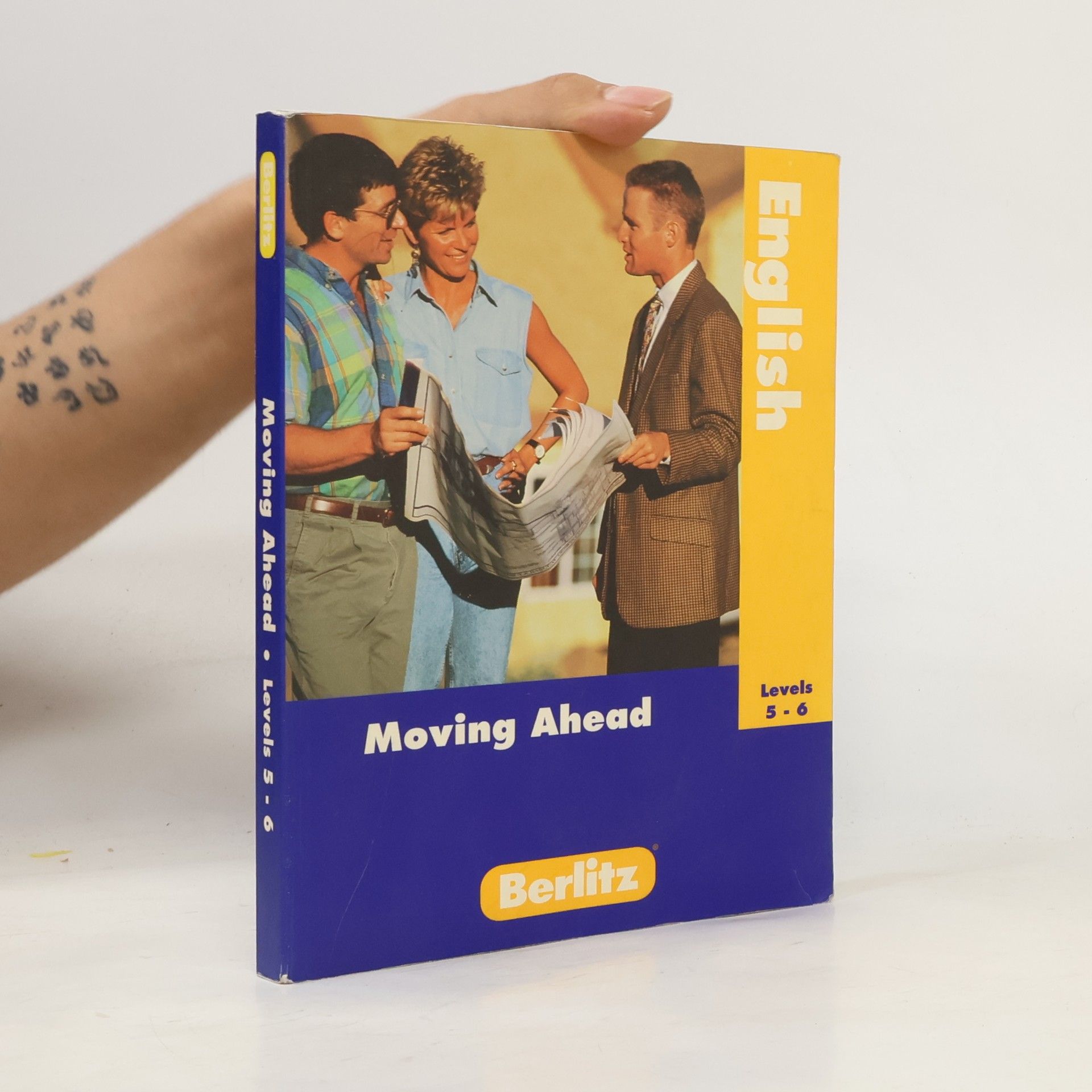 AA.VV. Moving Ahead English