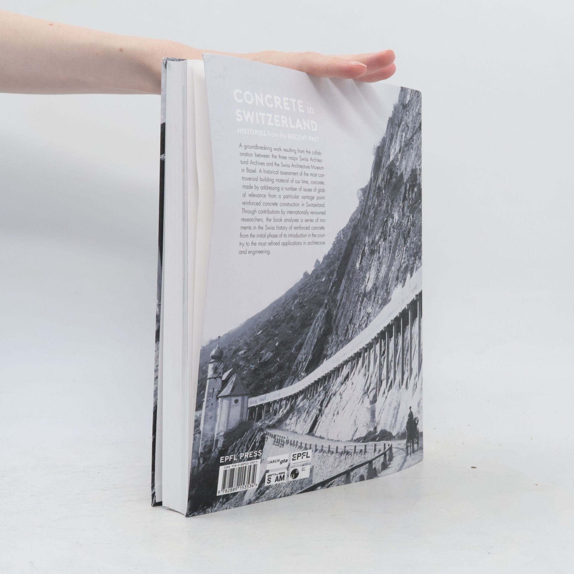 Salvatore Aprea Concrete in Switzerland