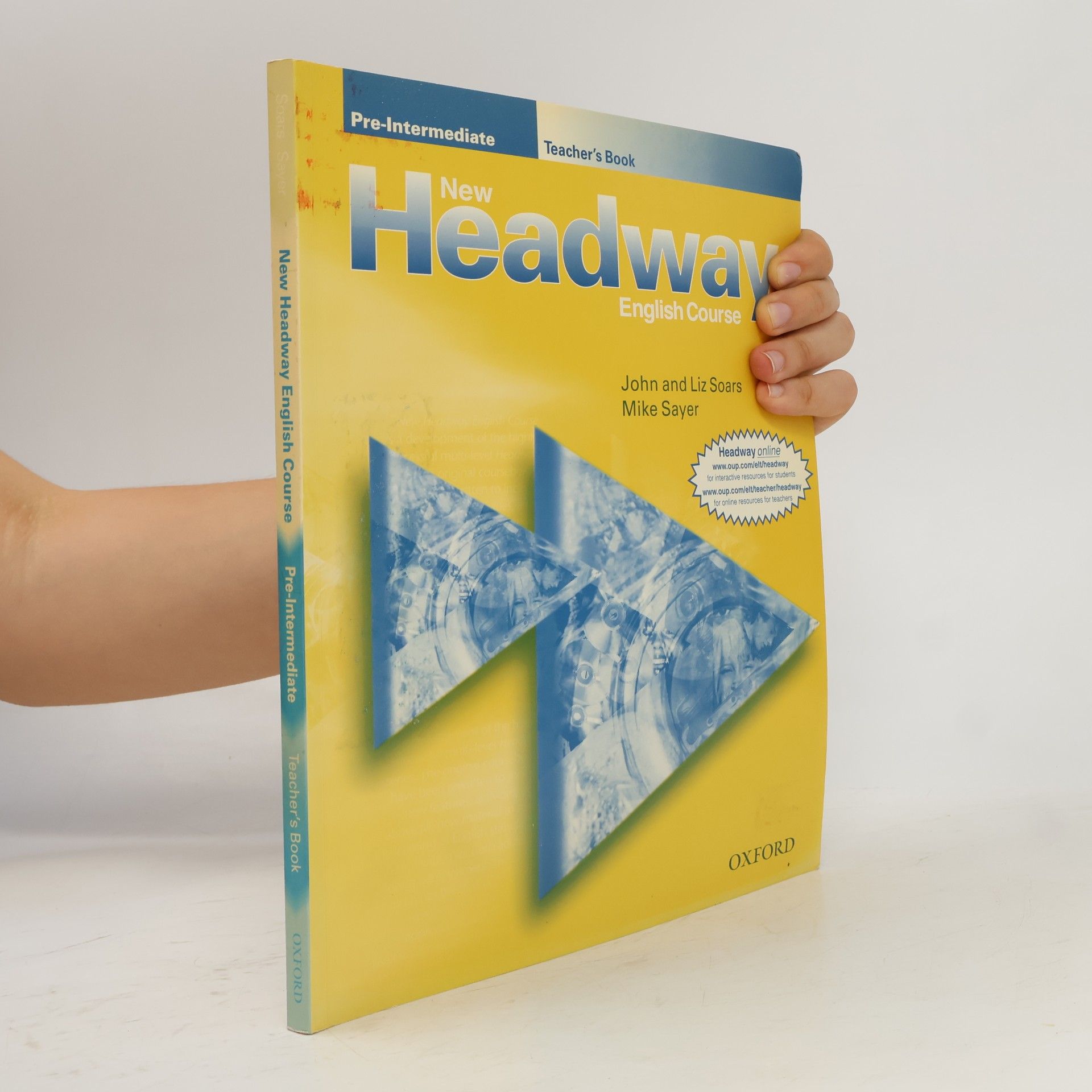 John Soars New headway English course : pre-intermediate : teacher’s book