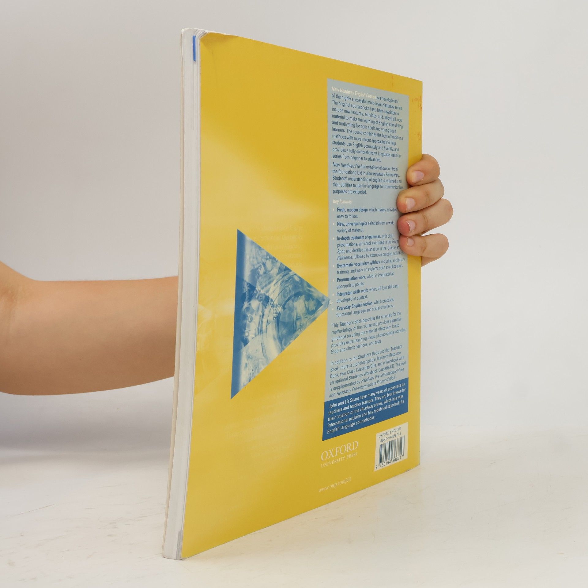 Liz Soars New headway English course : pre-intermediate : teacher’s book