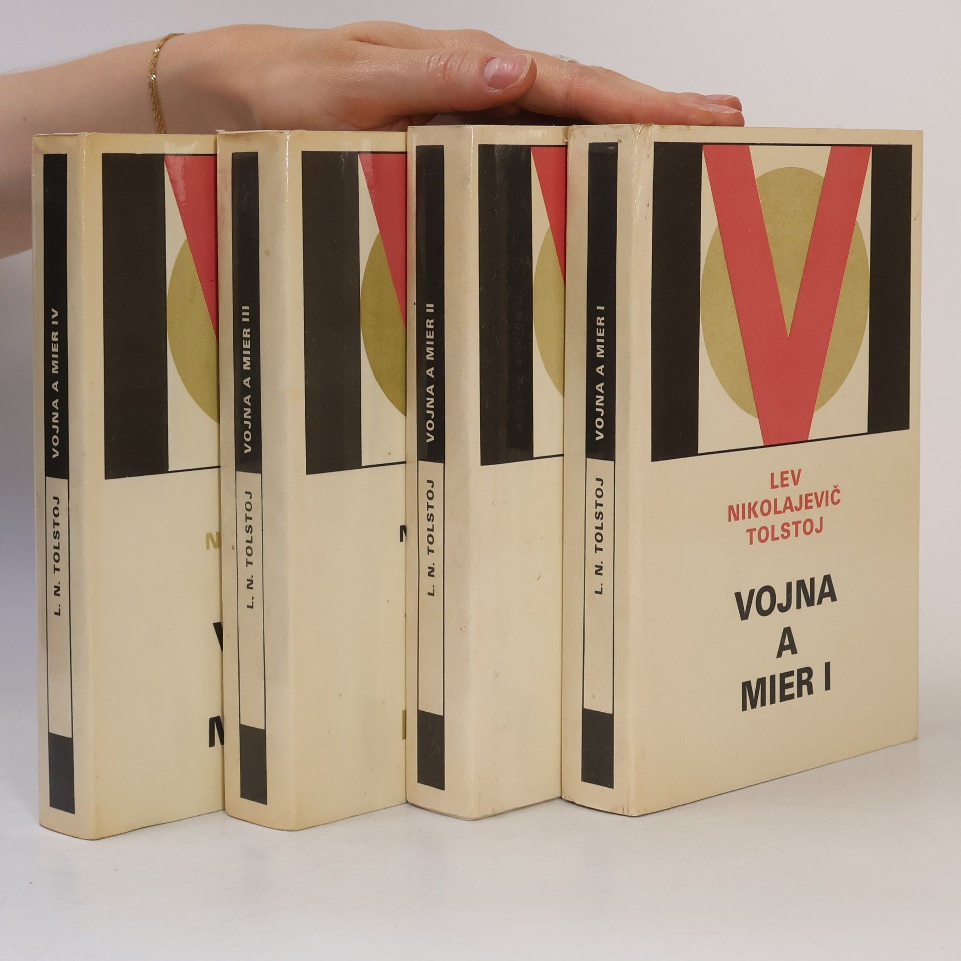 León Tolstói Vojna a mier I.-IV.