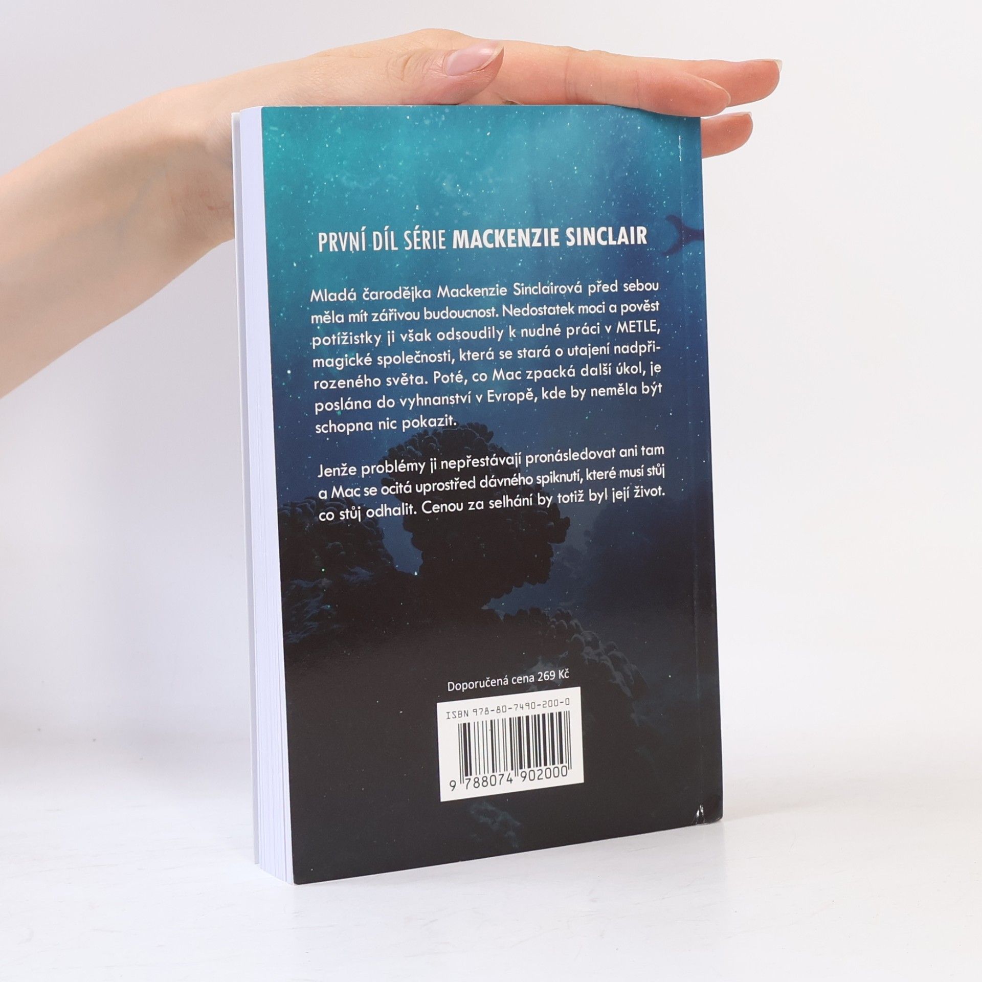Lusy Adams Bez duše : 1. díl série Mackenzie Sinclair