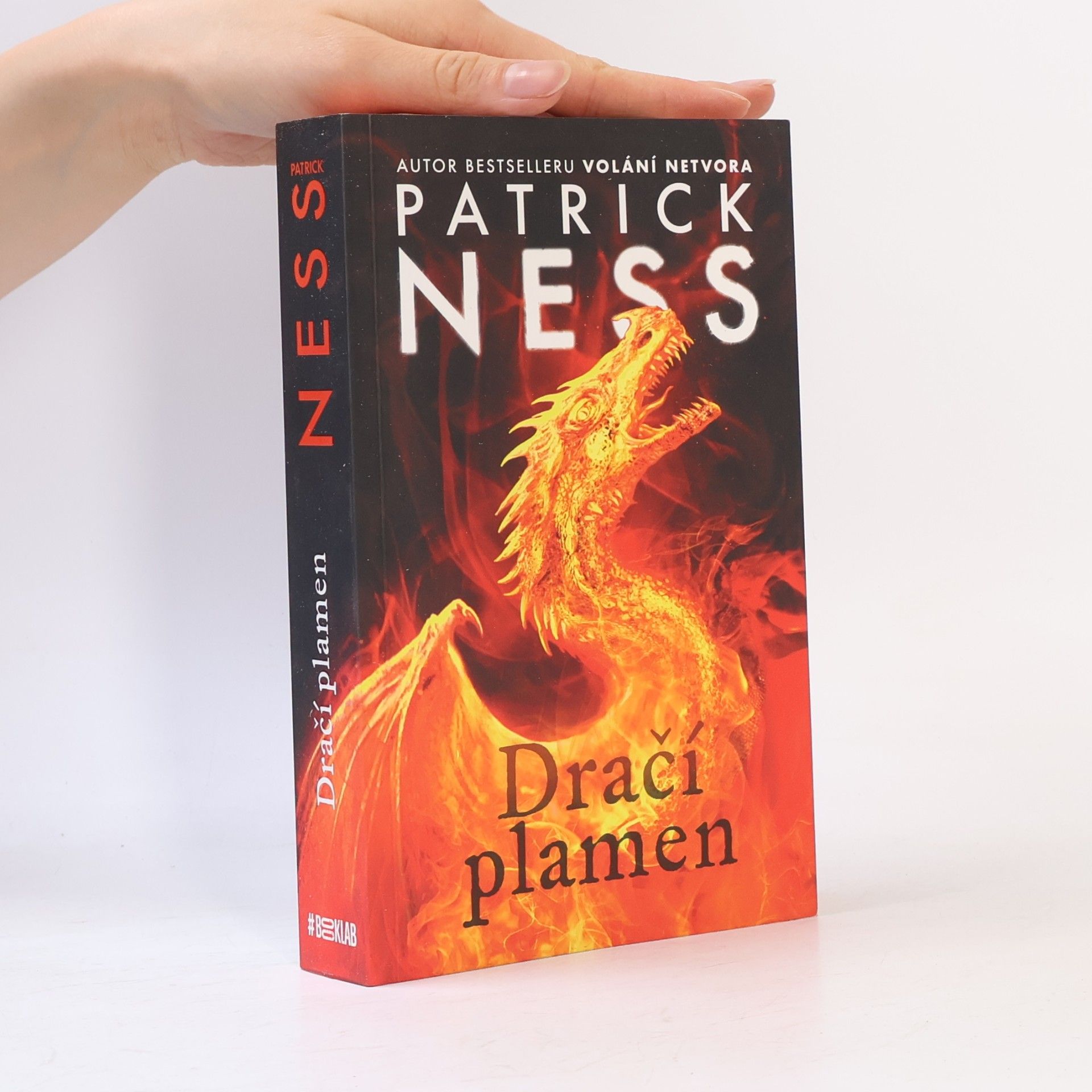 Patrick Ness Dračí plamen