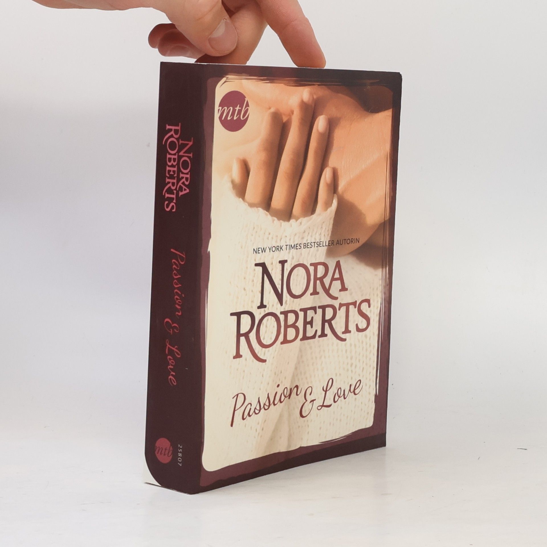 Nora Roberts Passion & love