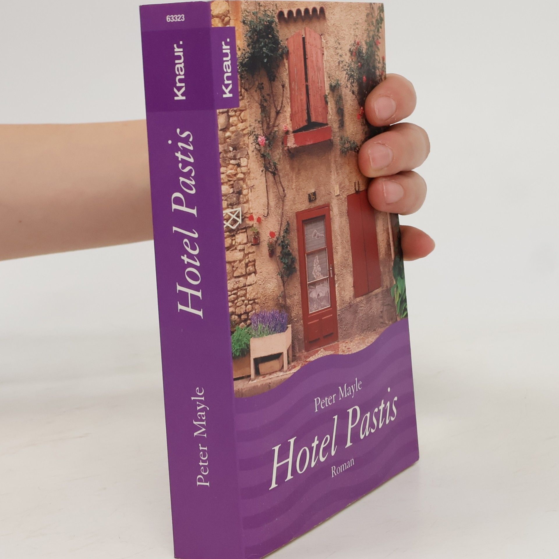 Peter Mayle Hotel Pastis
