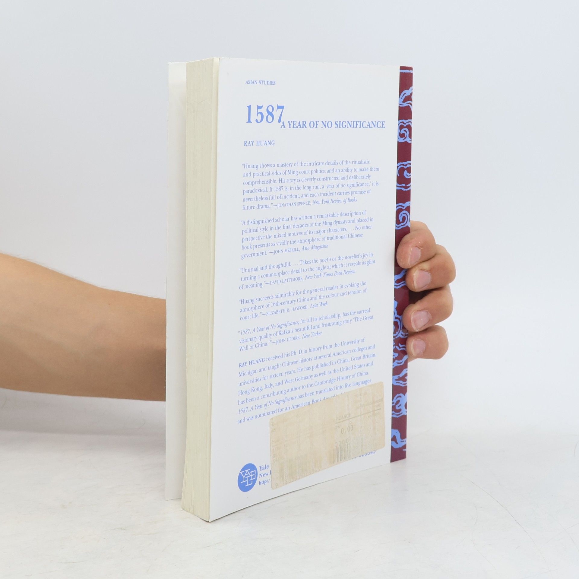 Raymond Yiwen Huang 1587, A Year of No Significance
