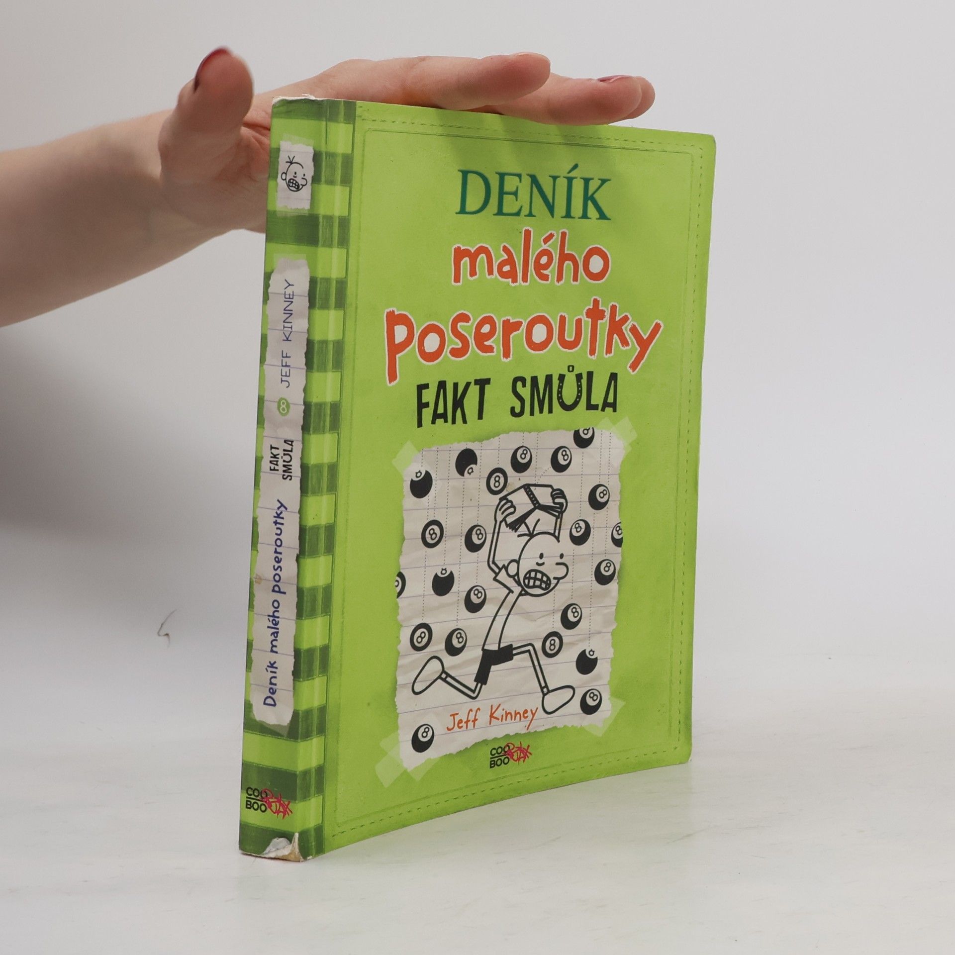 Jeff Kinney Deník malého poseroutky 8. Fakt smůla