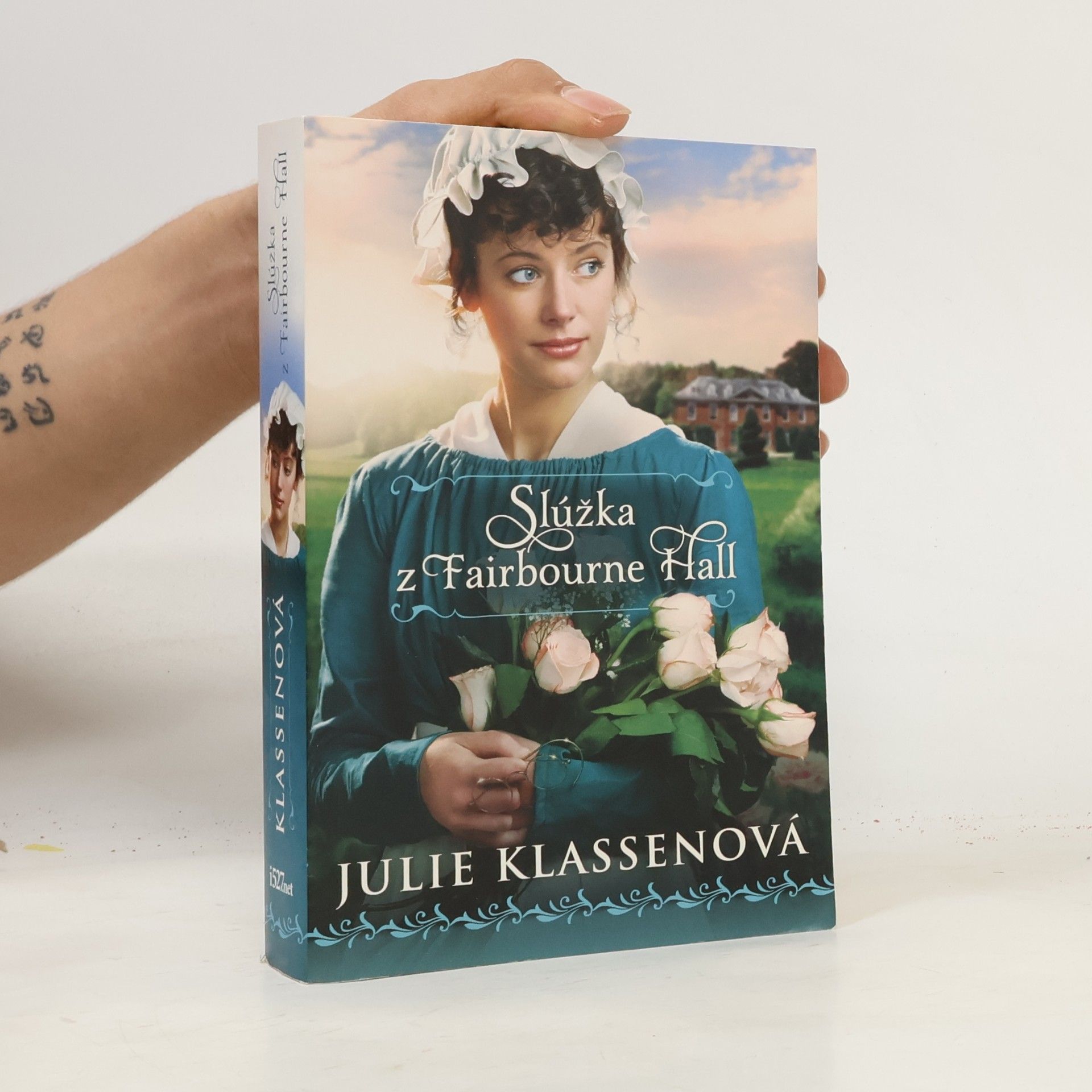 Julie Klassen Slúžka z Fairbourne Hall