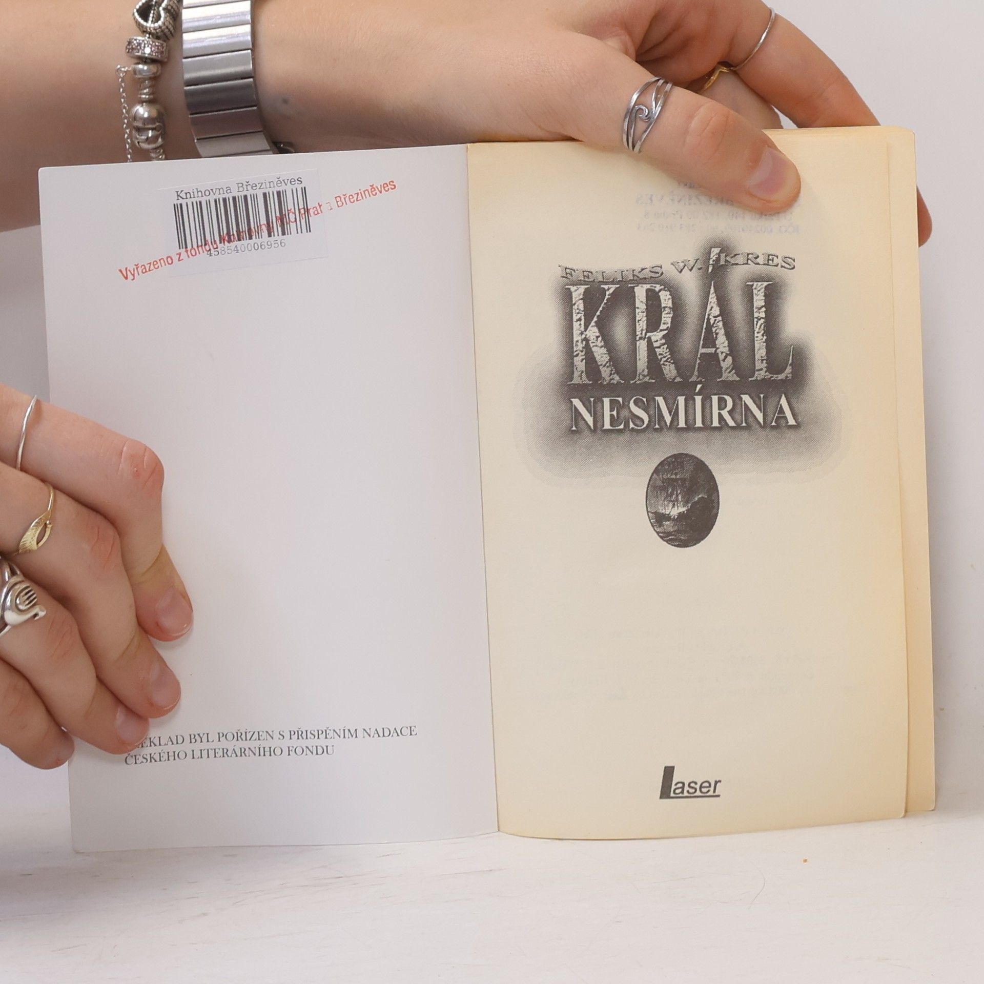 Feliks W. Kres Král Nesmírna