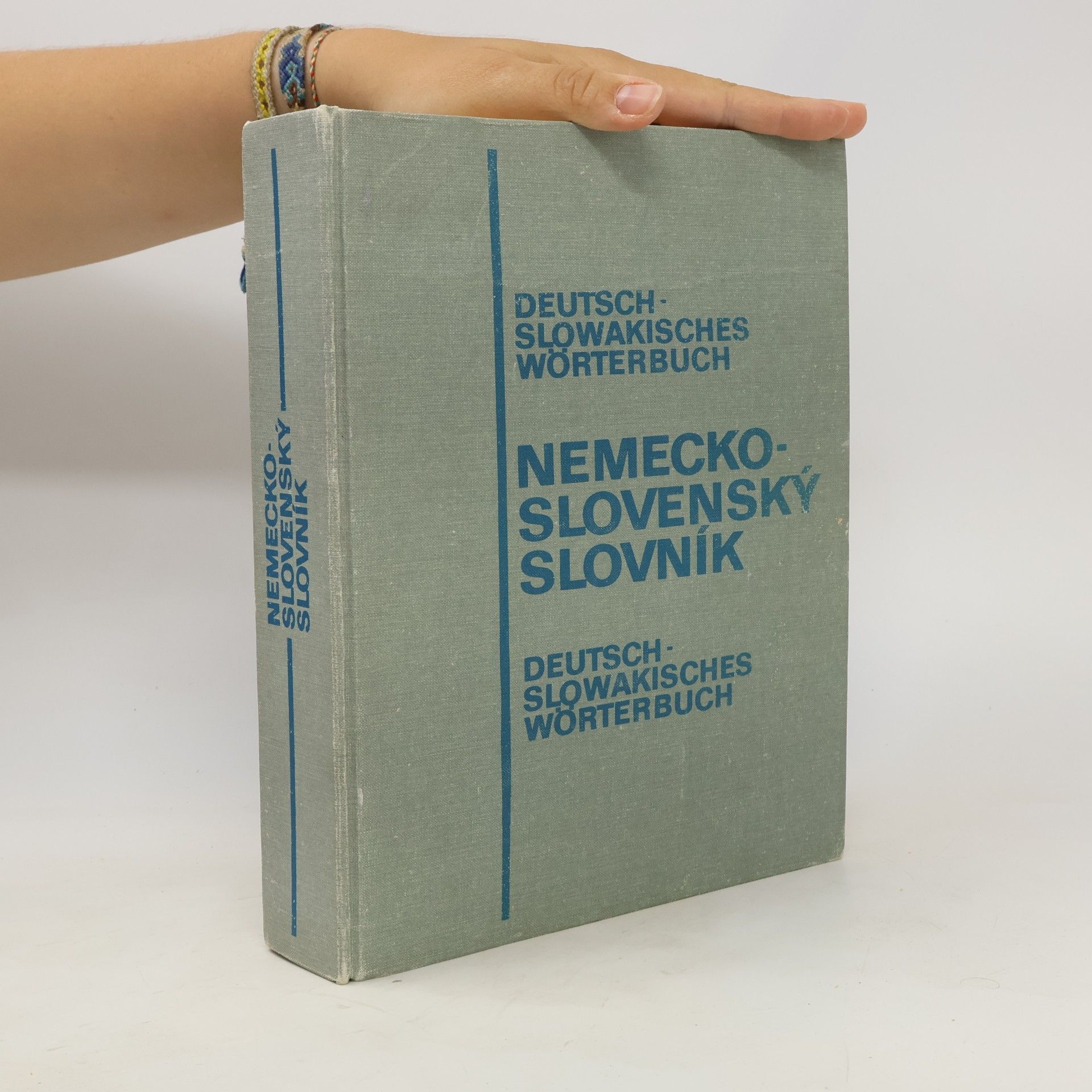 Mária Čierna Nemecko-slovenský slovník. Deutsch-slowakisches Wörterbuch