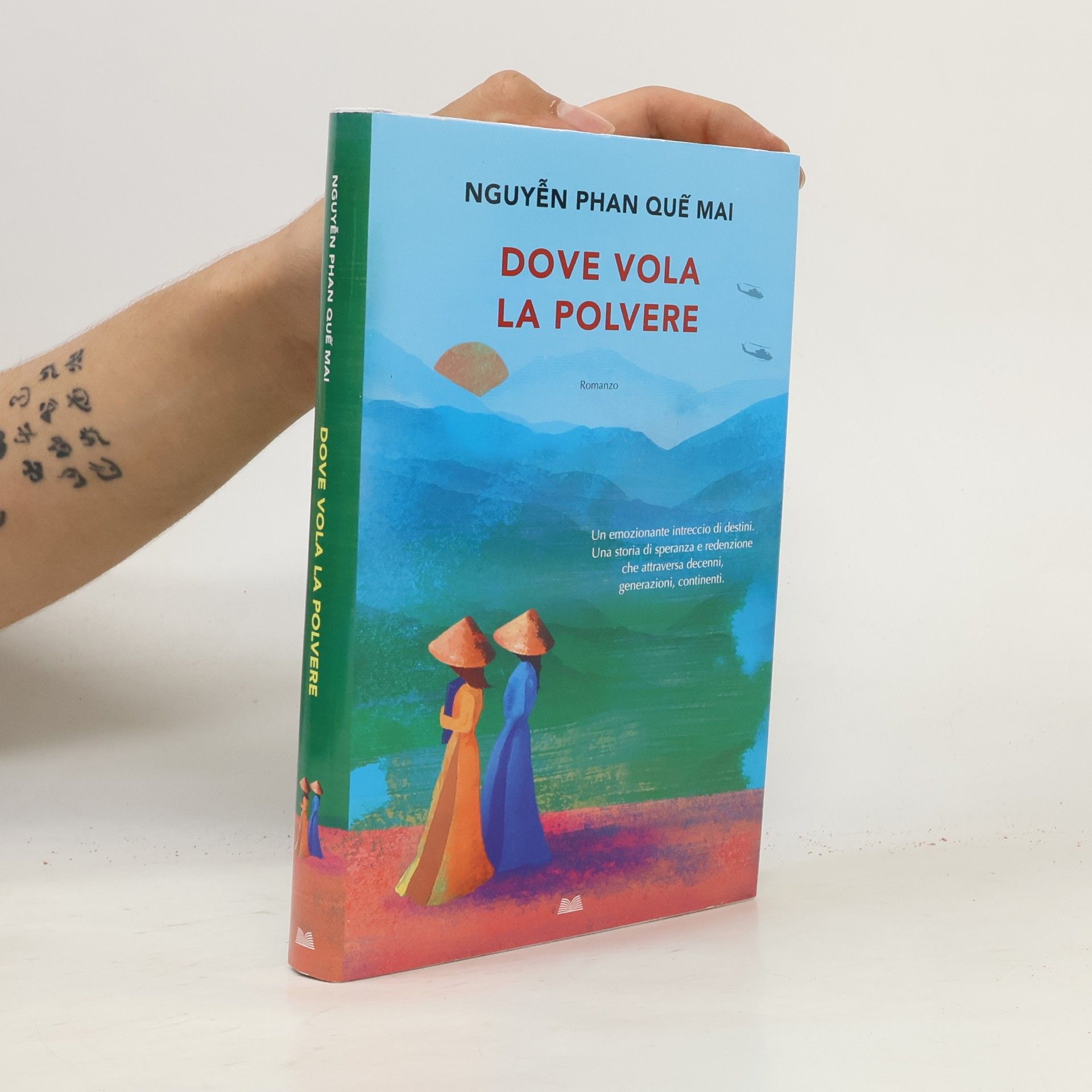 Nguyễn Phan Quế Mai Dove vola la polvere