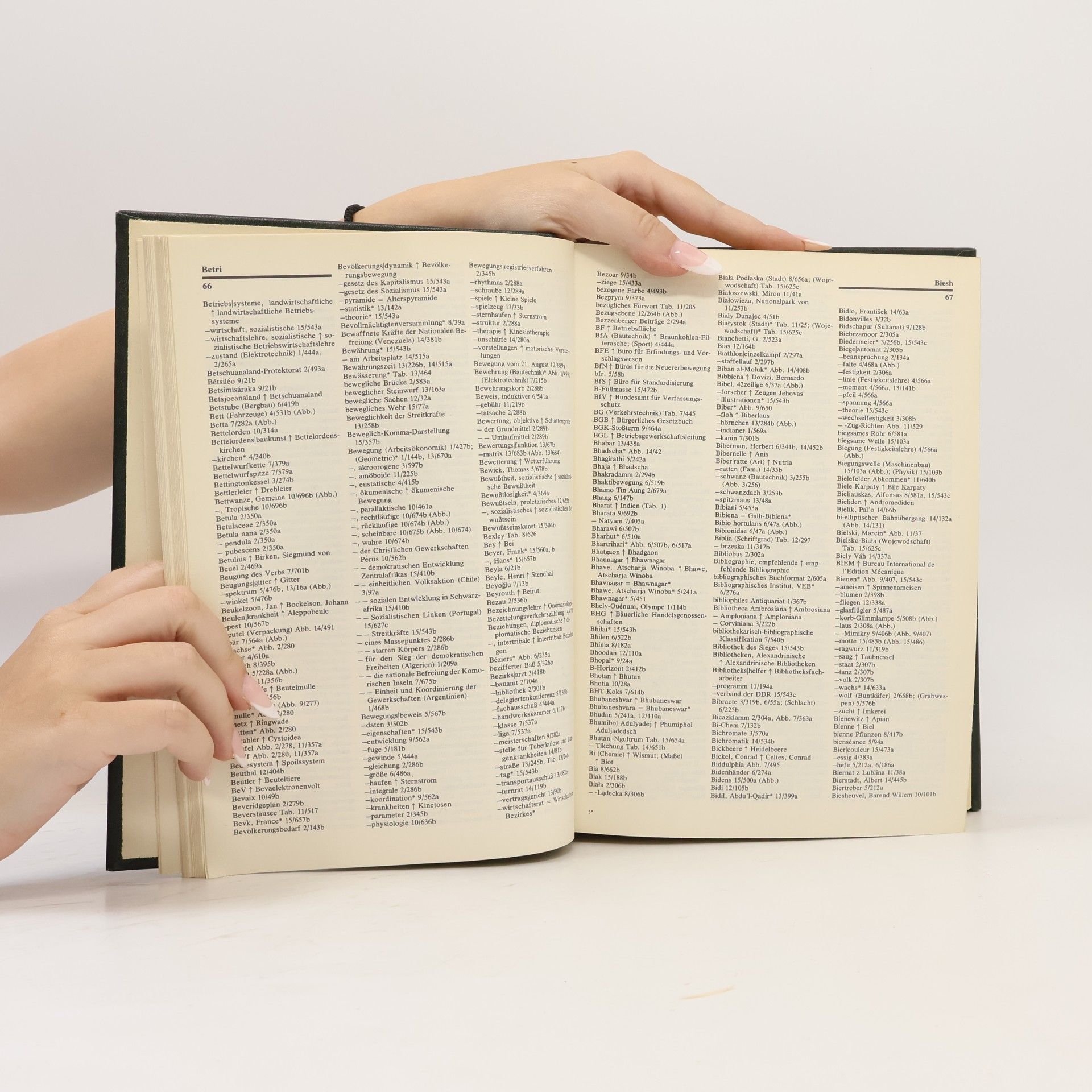Autorenkollektiv Meyers neues Lexikon 16. Register A - Z