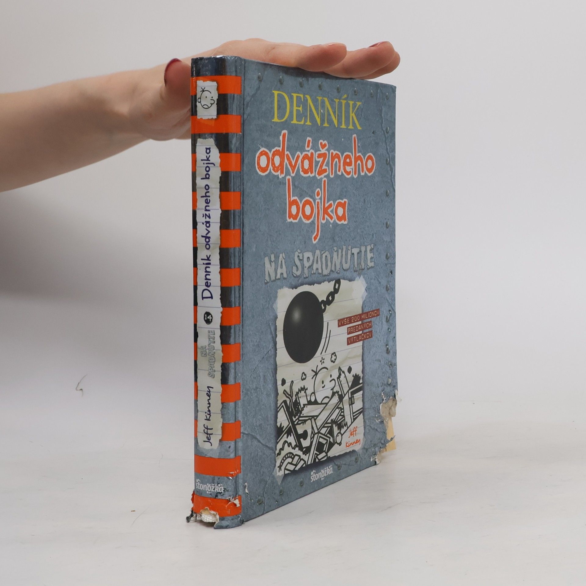 Jeff Kinney Denník odvážneho bojka 14. Na spadnutie