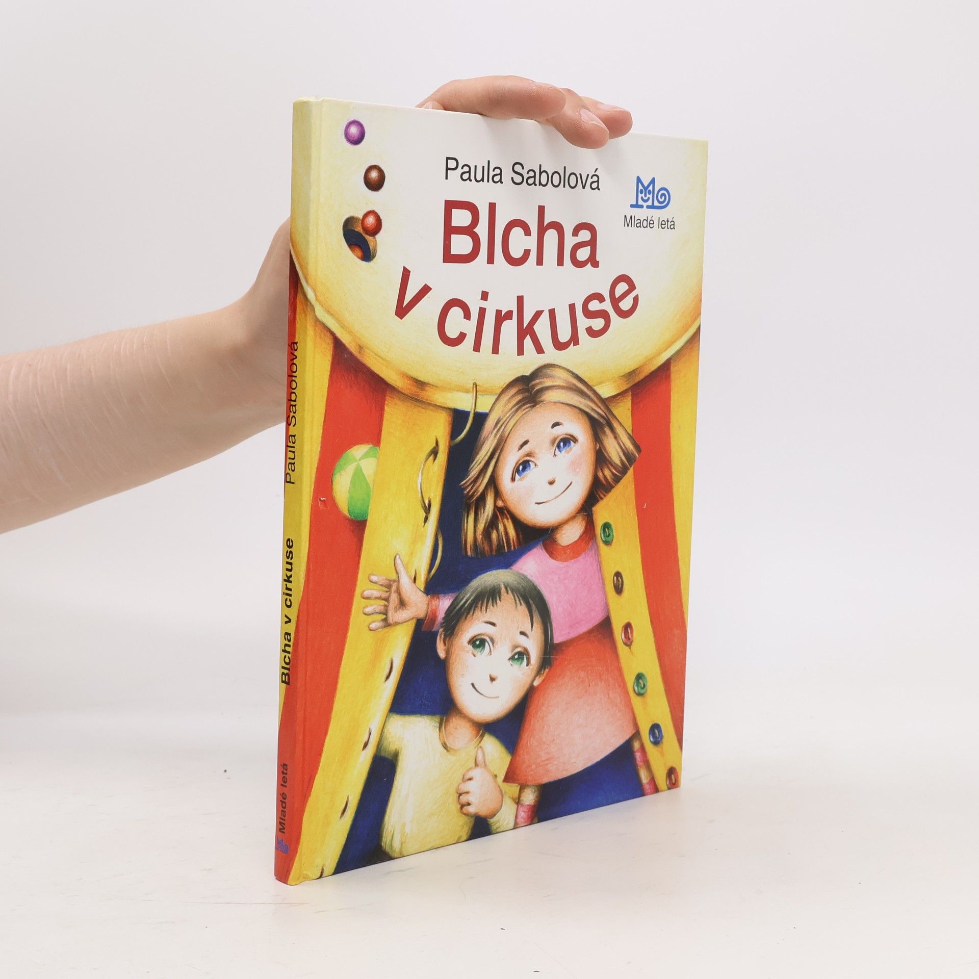 Blcha v cirkuse