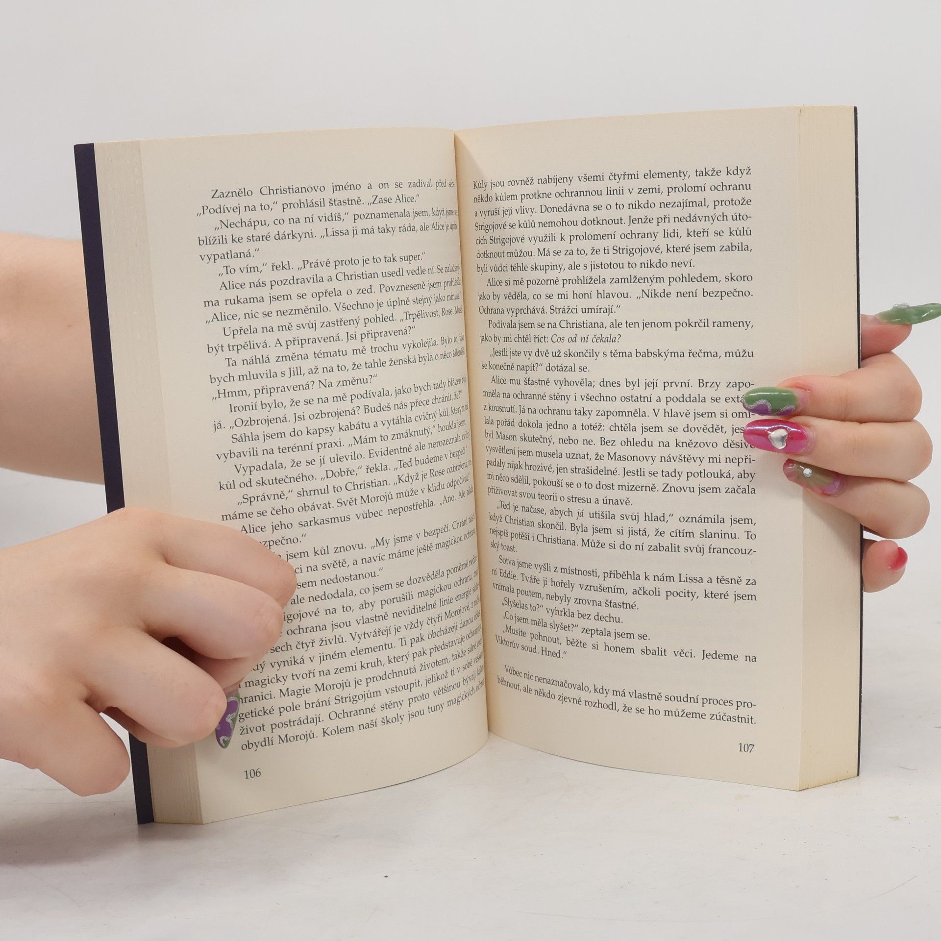 Richelle Mead Vampýrská akademie 3: Stínem políbená