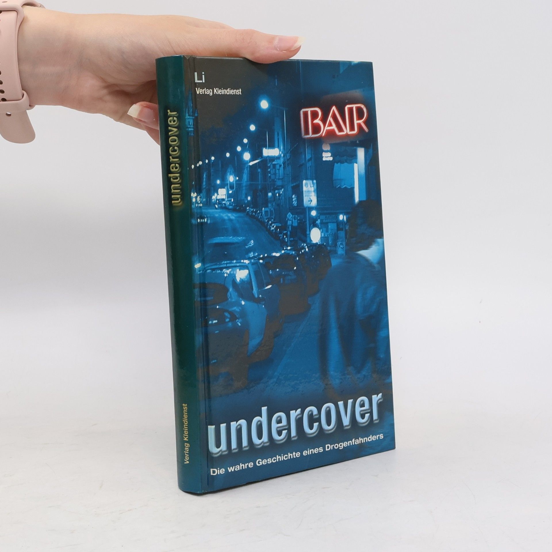 Li Undercover