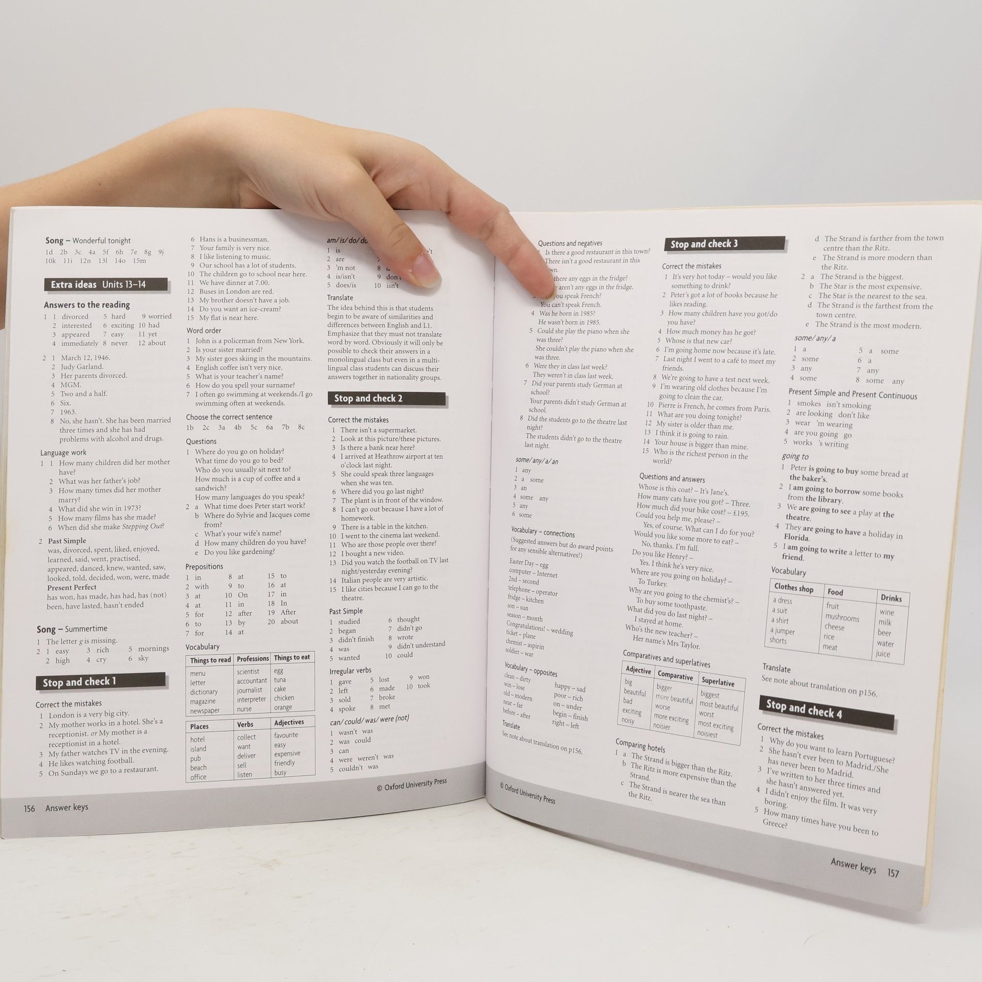 Liz Soars New Headway English course. Elementary. Teacher's Book