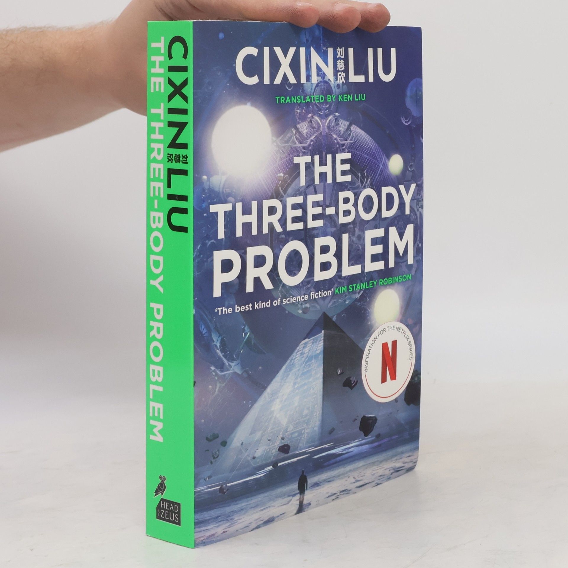 Liou Cch’-sin The three-body problem
