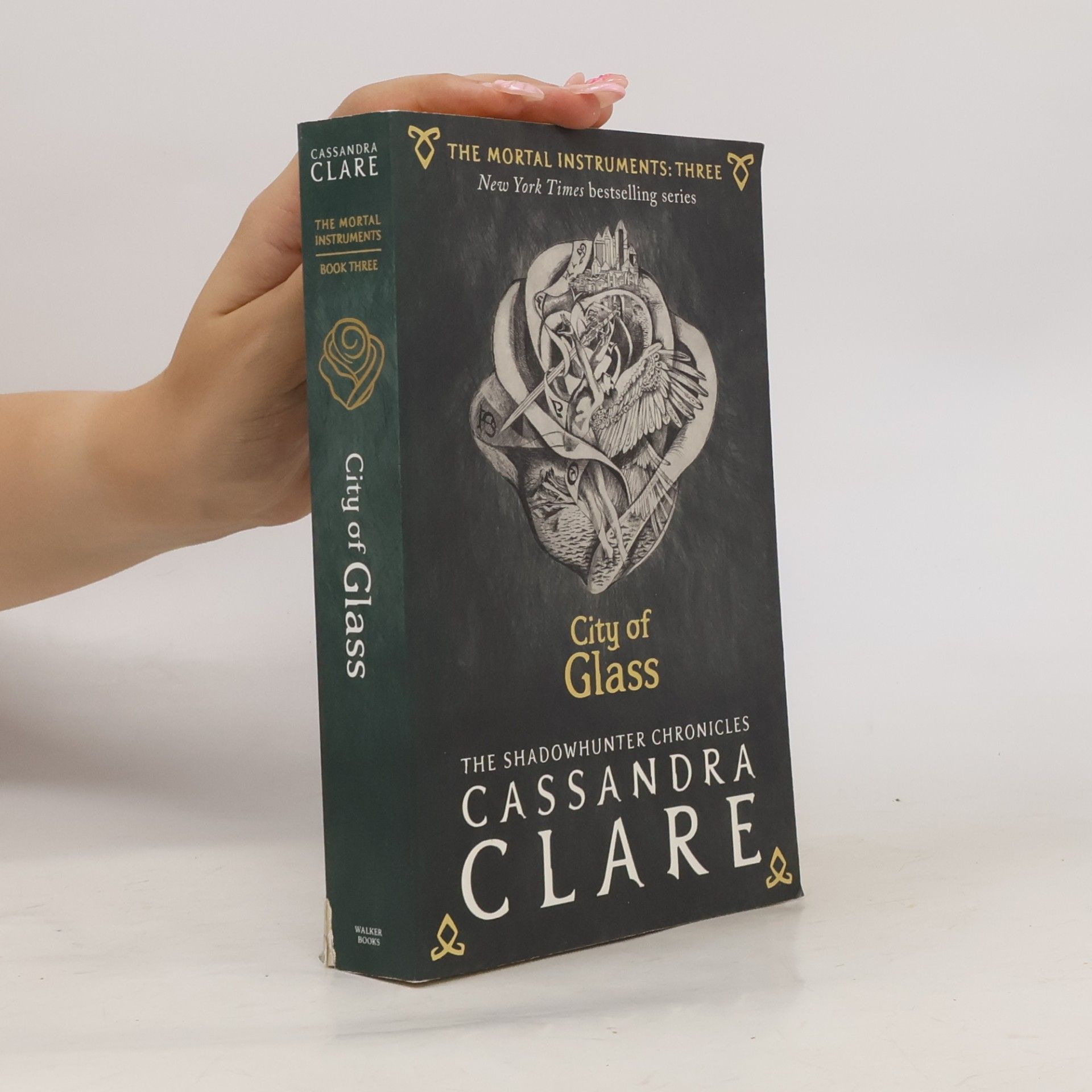 Cassandra Clare City of glass