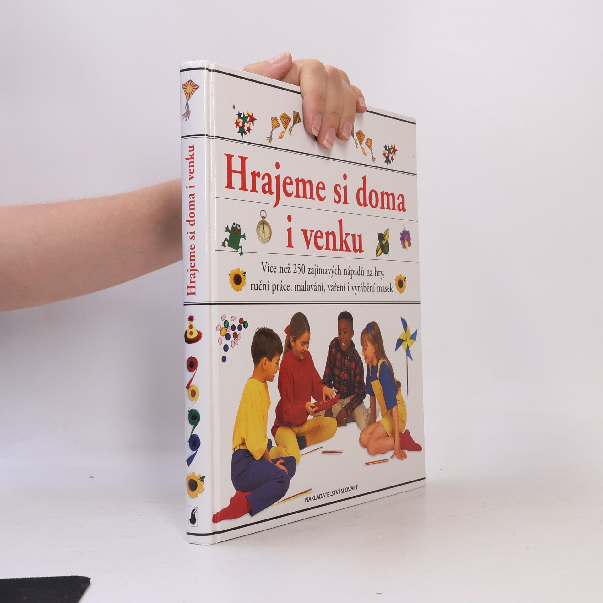 Hrajeme si doma i venku