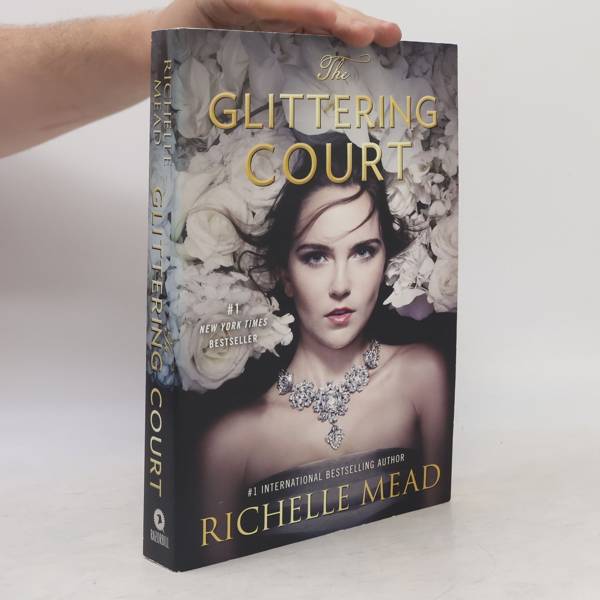Richelle Mead The Glittering Court