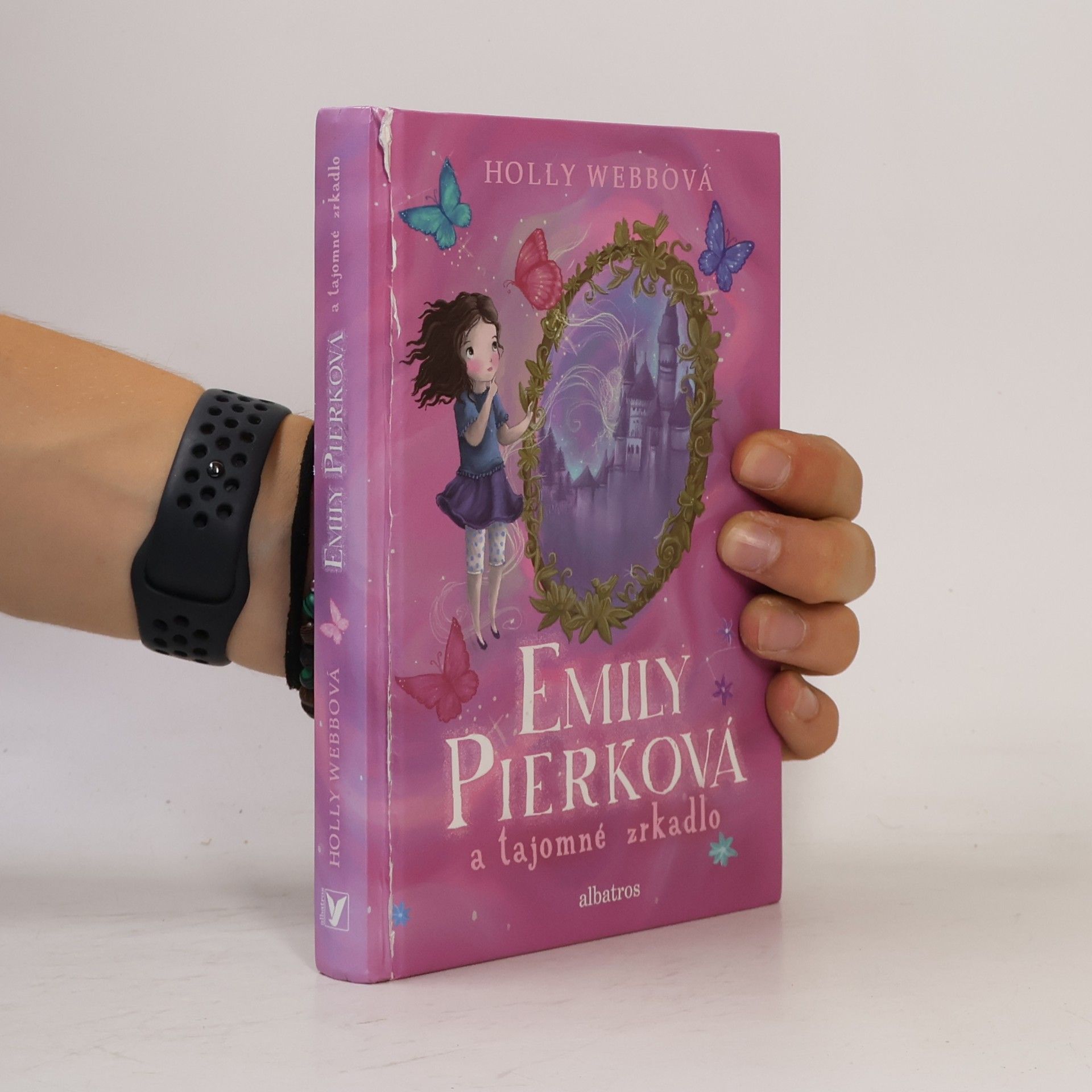 Holly Webb Emily Pierková a tajomné zrkadlo