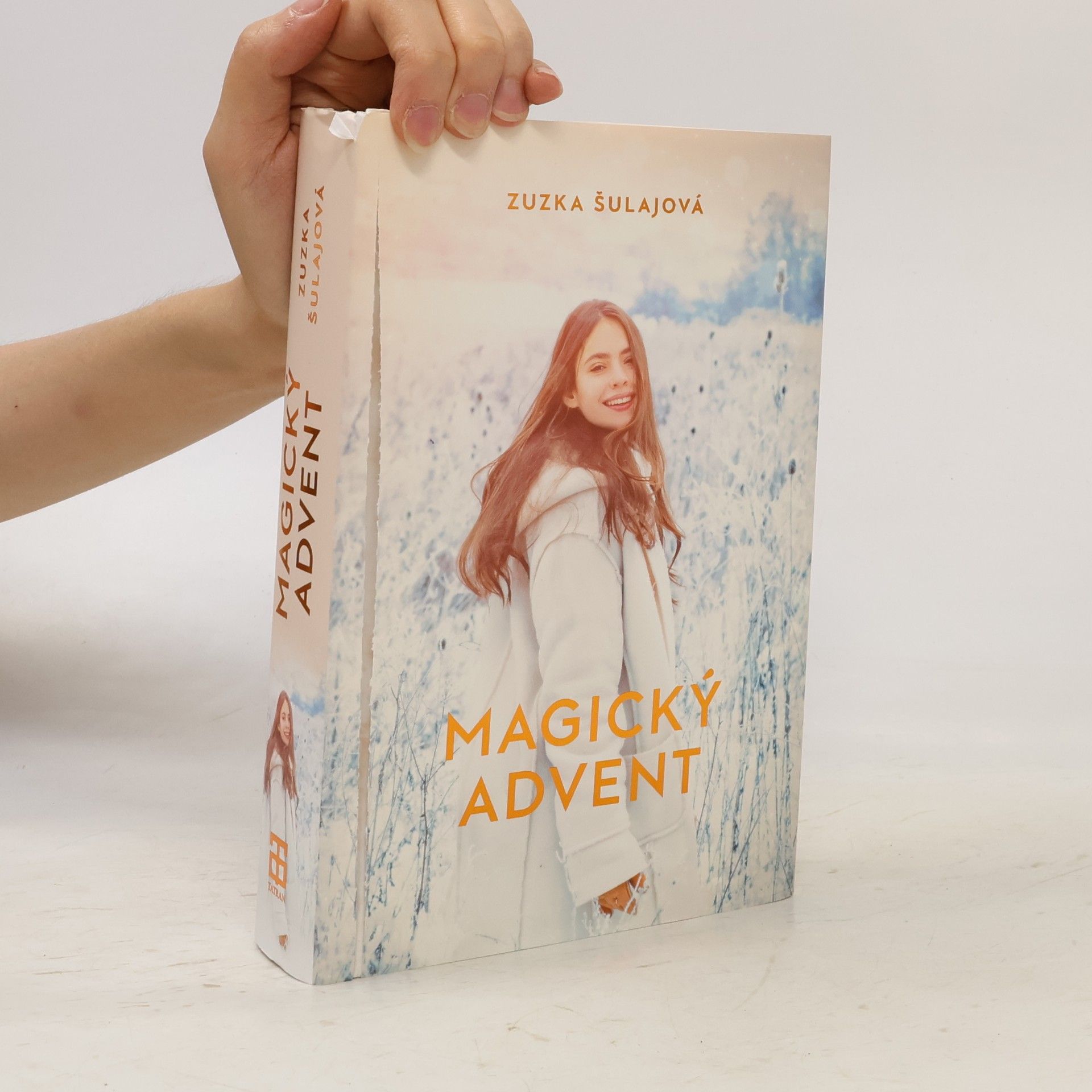 Zuzana Šulajová Magický advent