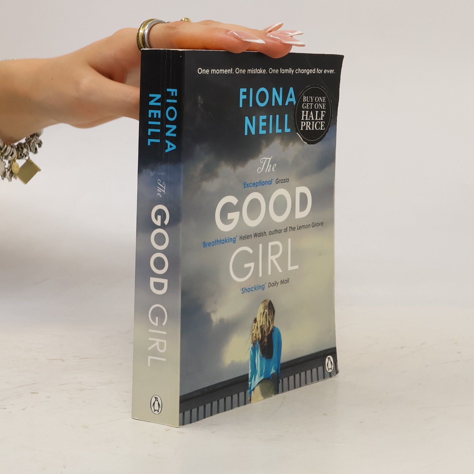 Fiona Neill The good girl