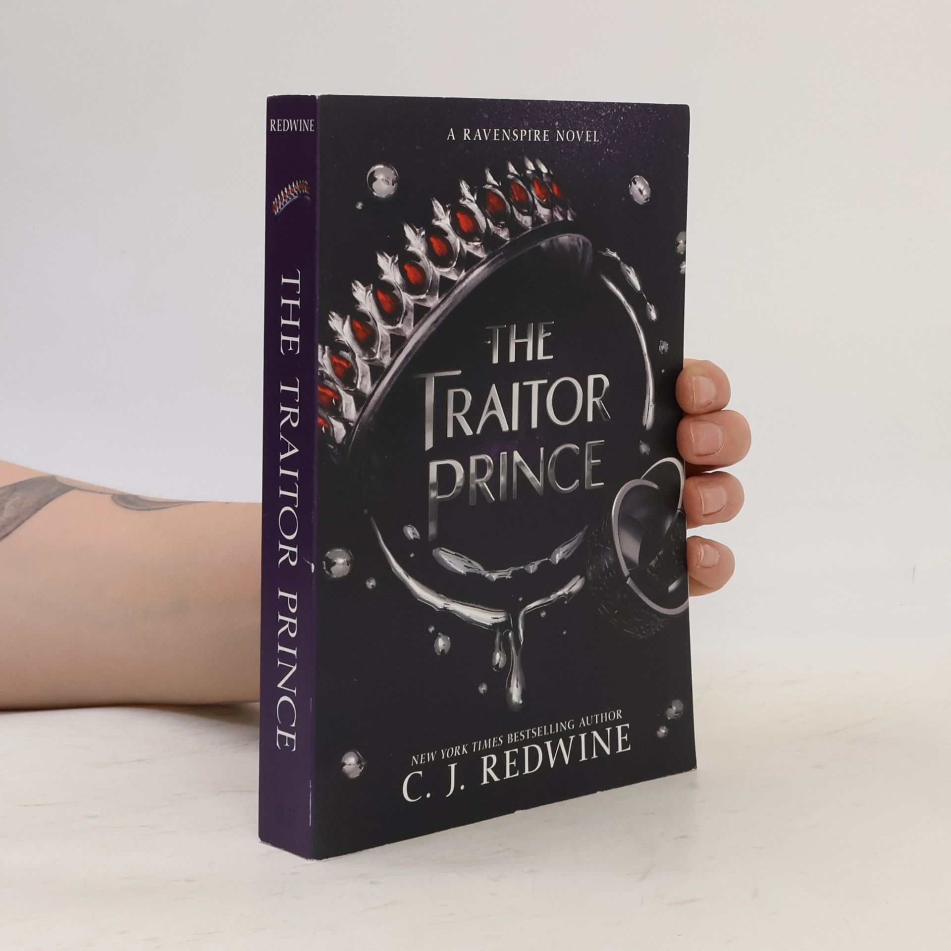 C. J. Redwine The Traitor Prince